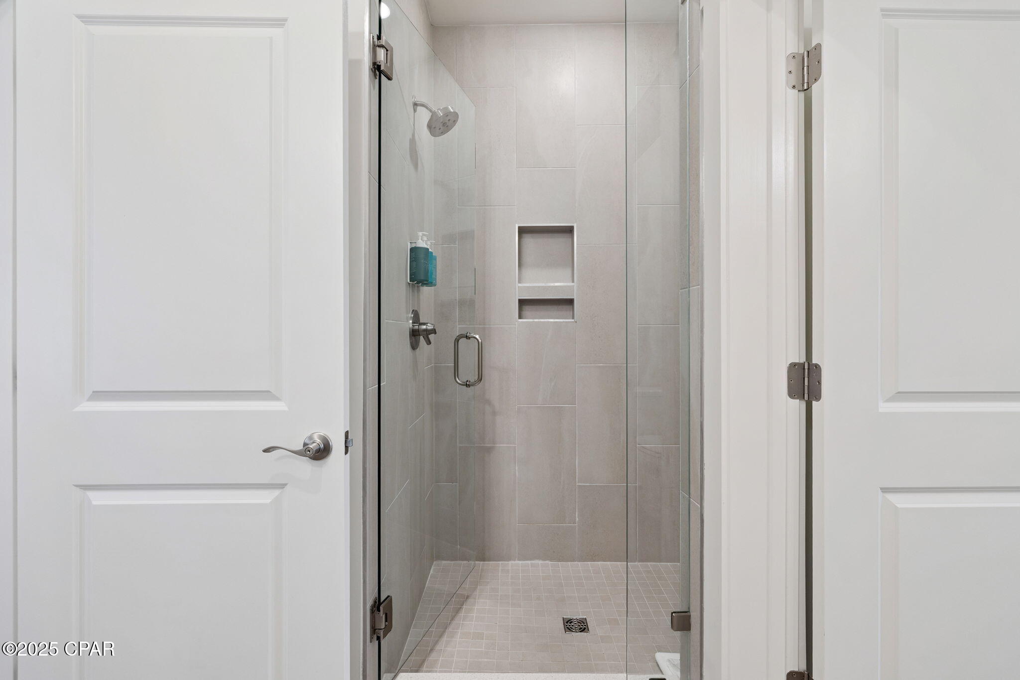 Image 35 For 125 Paradise Found Circle