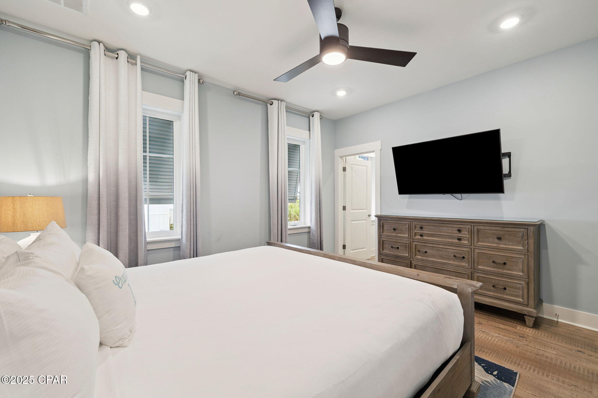 Image 43 For 125 Paradise Found Circle