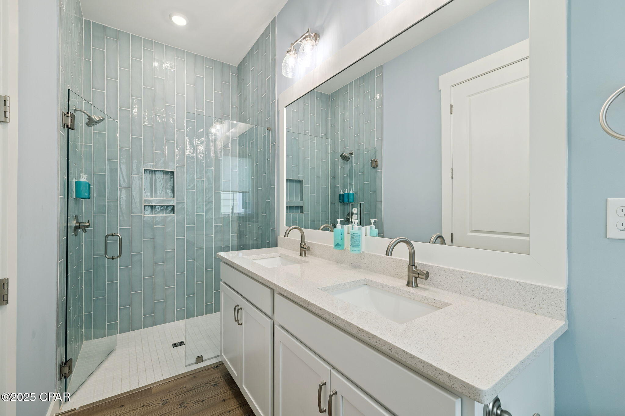 Image 46 For 125 Paradise Found Circle