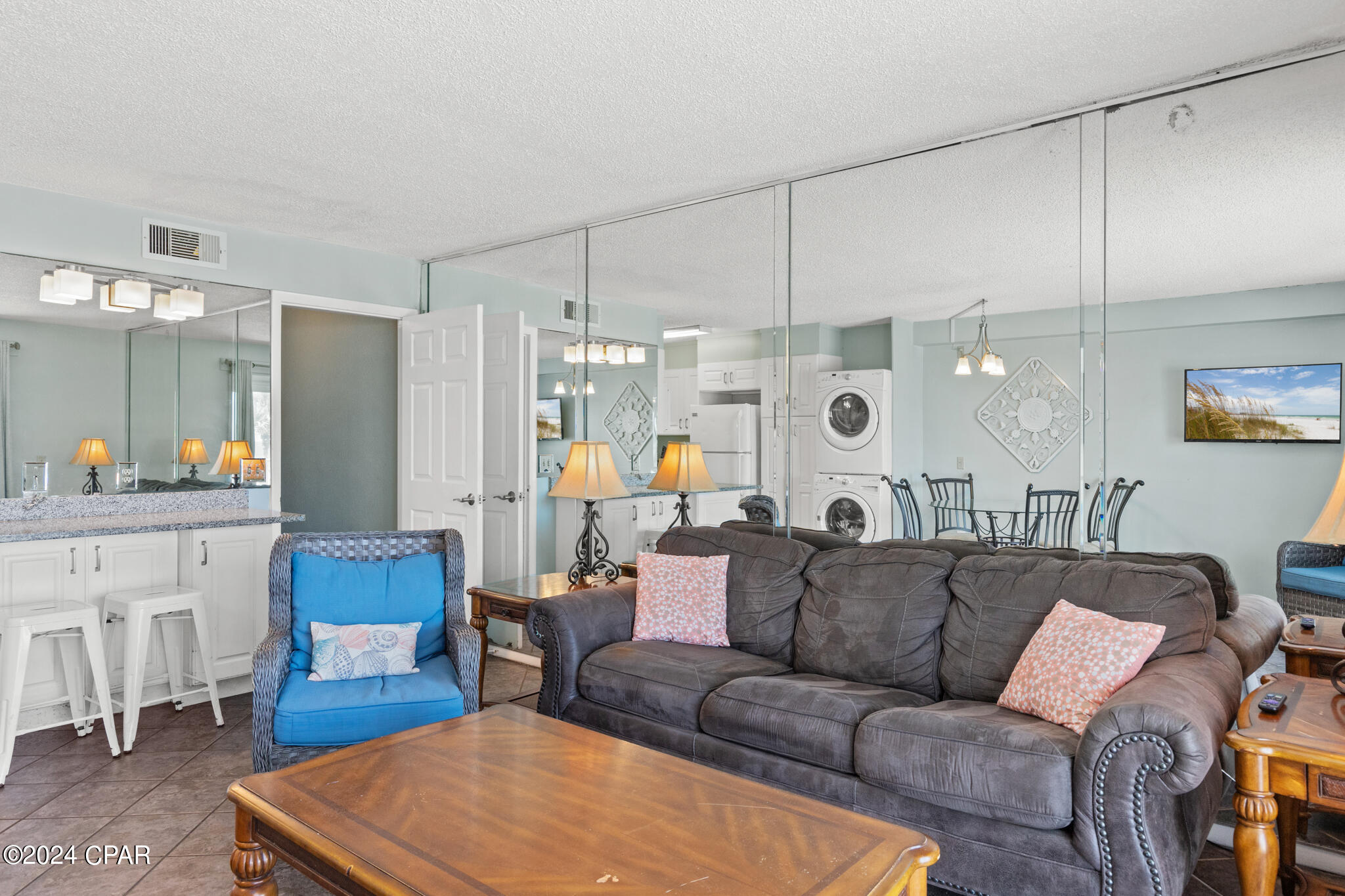 Image 10 For 8743 Thomas Drive 212