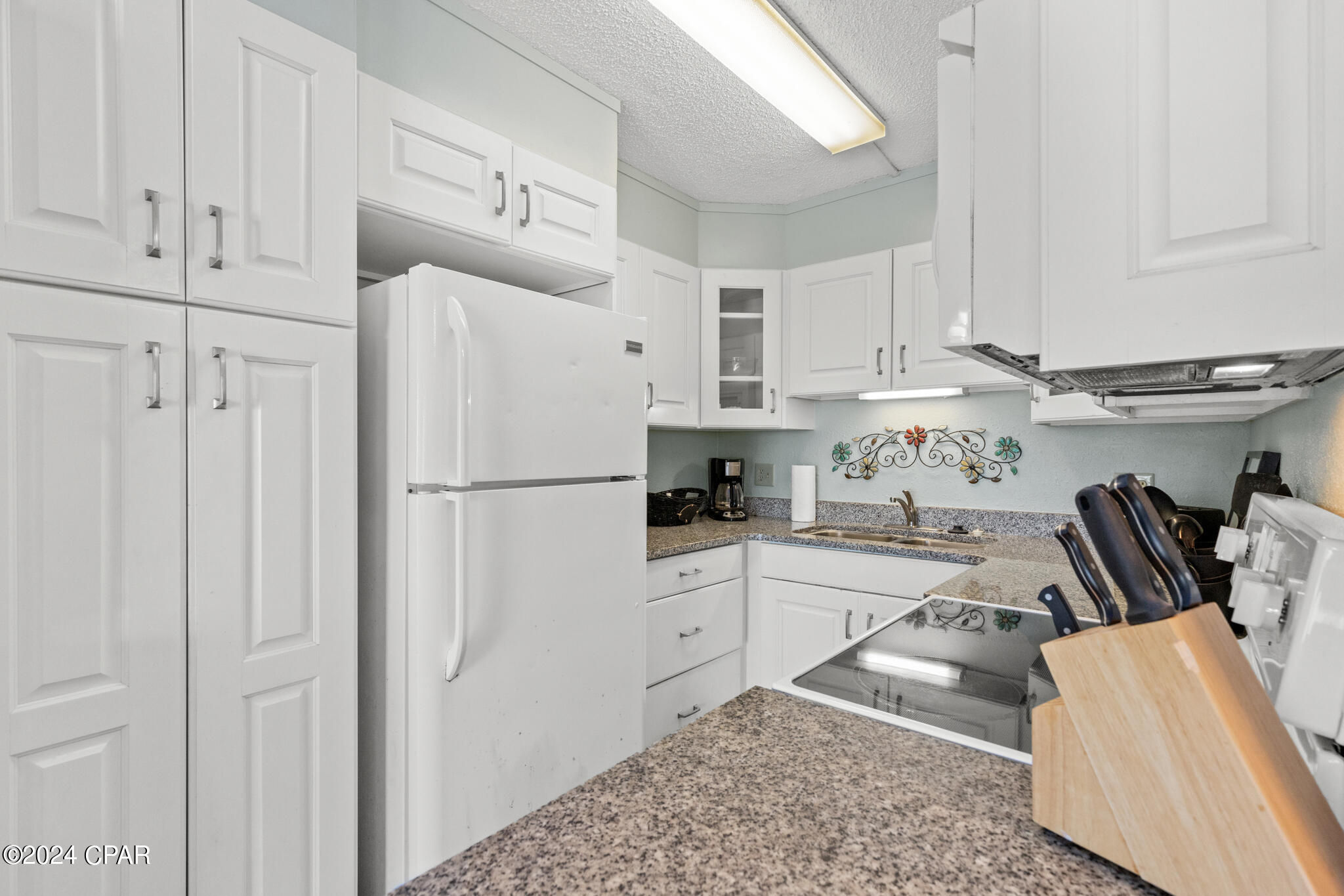 Image 14 For 8743 Thomas Drive 212