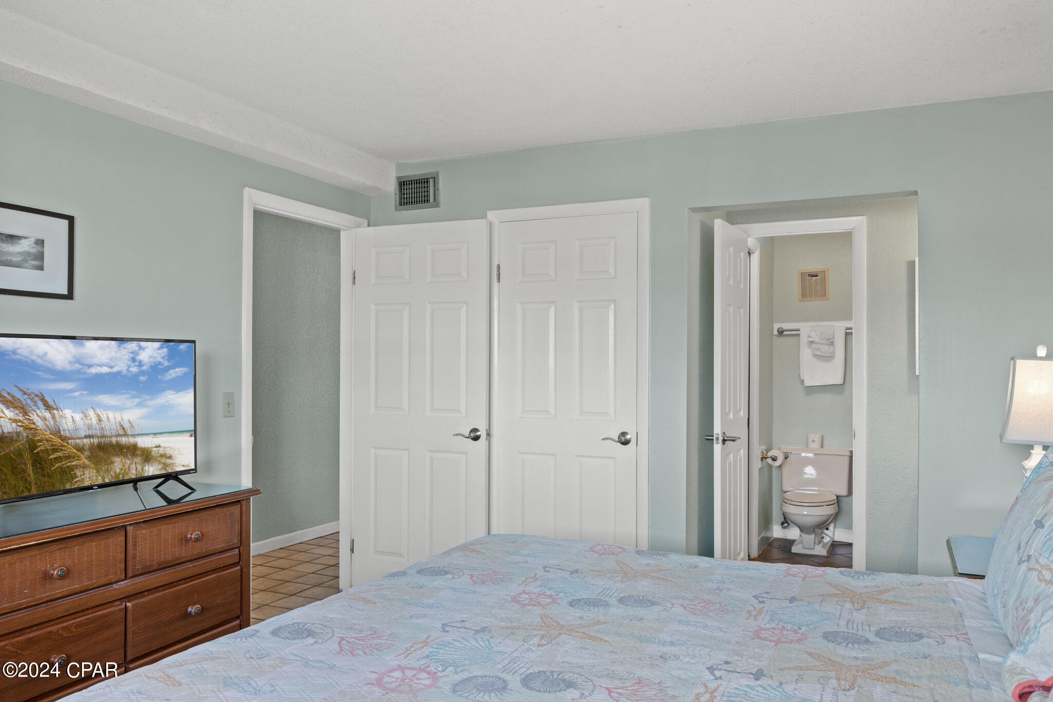 Image 5 For 8743 Thomas Drive 212