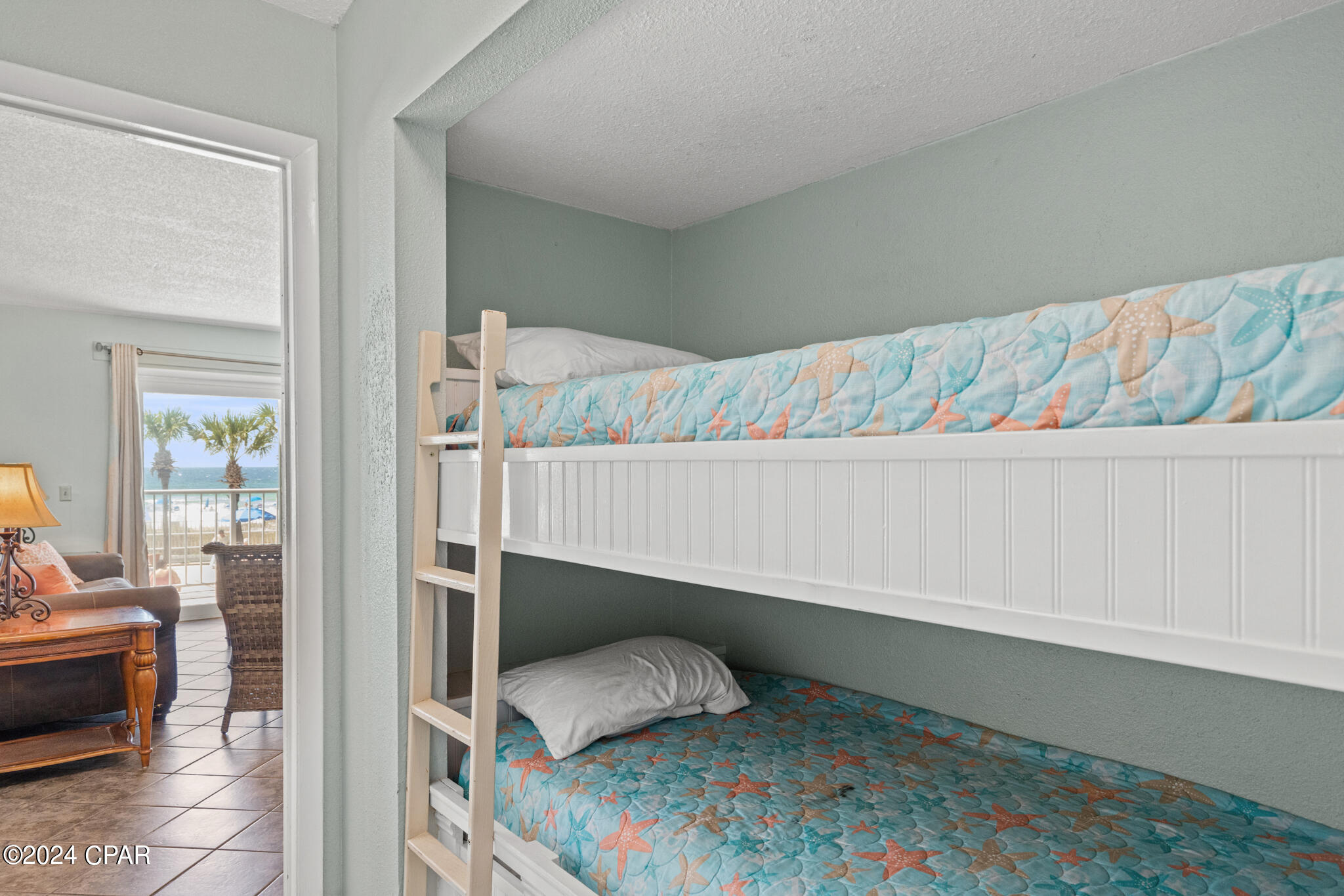 Image 8 For 8743 Thomas Drive 212