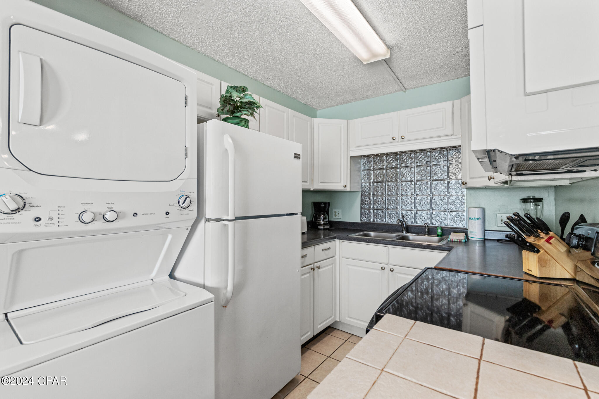 Image 11 For 8743 Thomas Drive 528