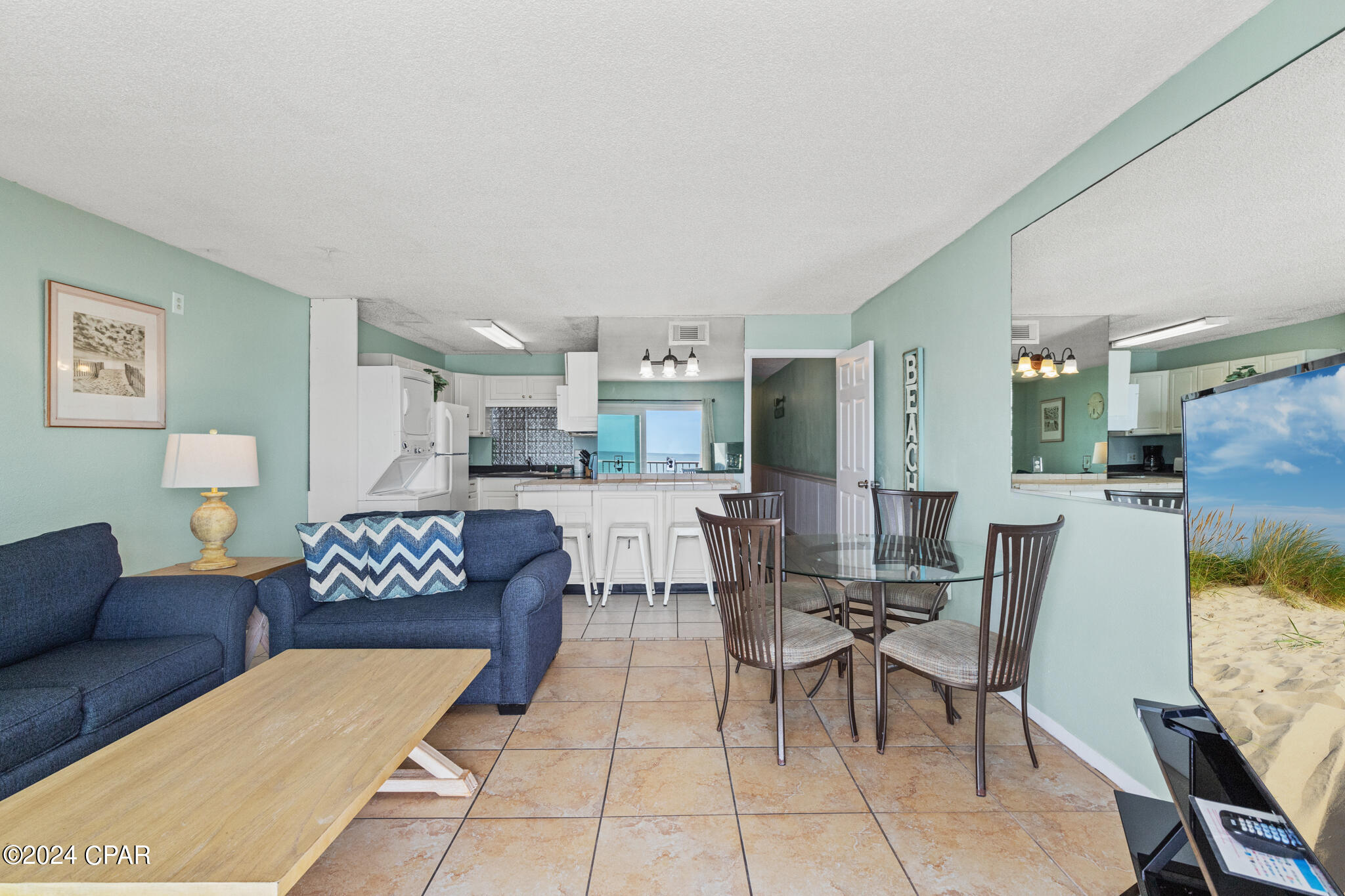 Image 13 For 8743 Thomas Drive 528