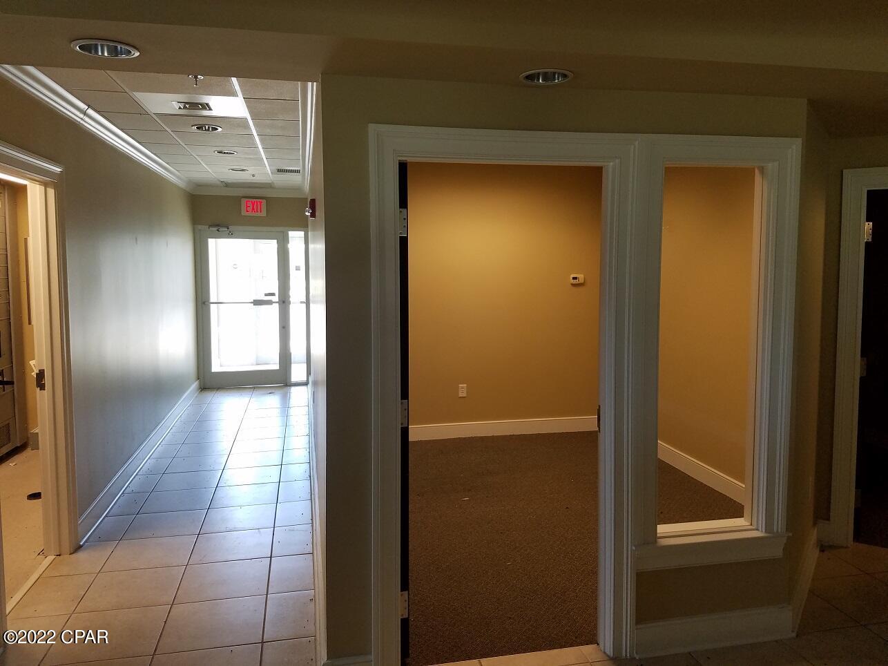 Listing photo id 11 for 16901 Pc Bch Parkway