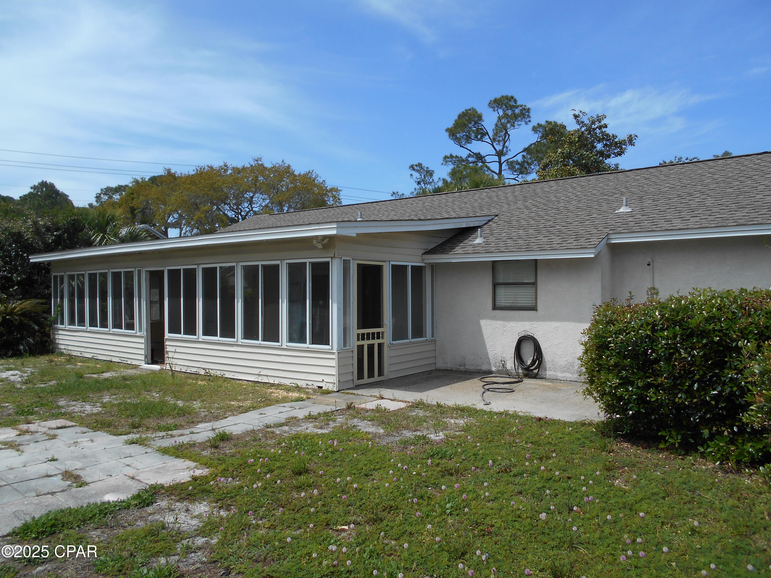 Image 19 For 104 Country Place