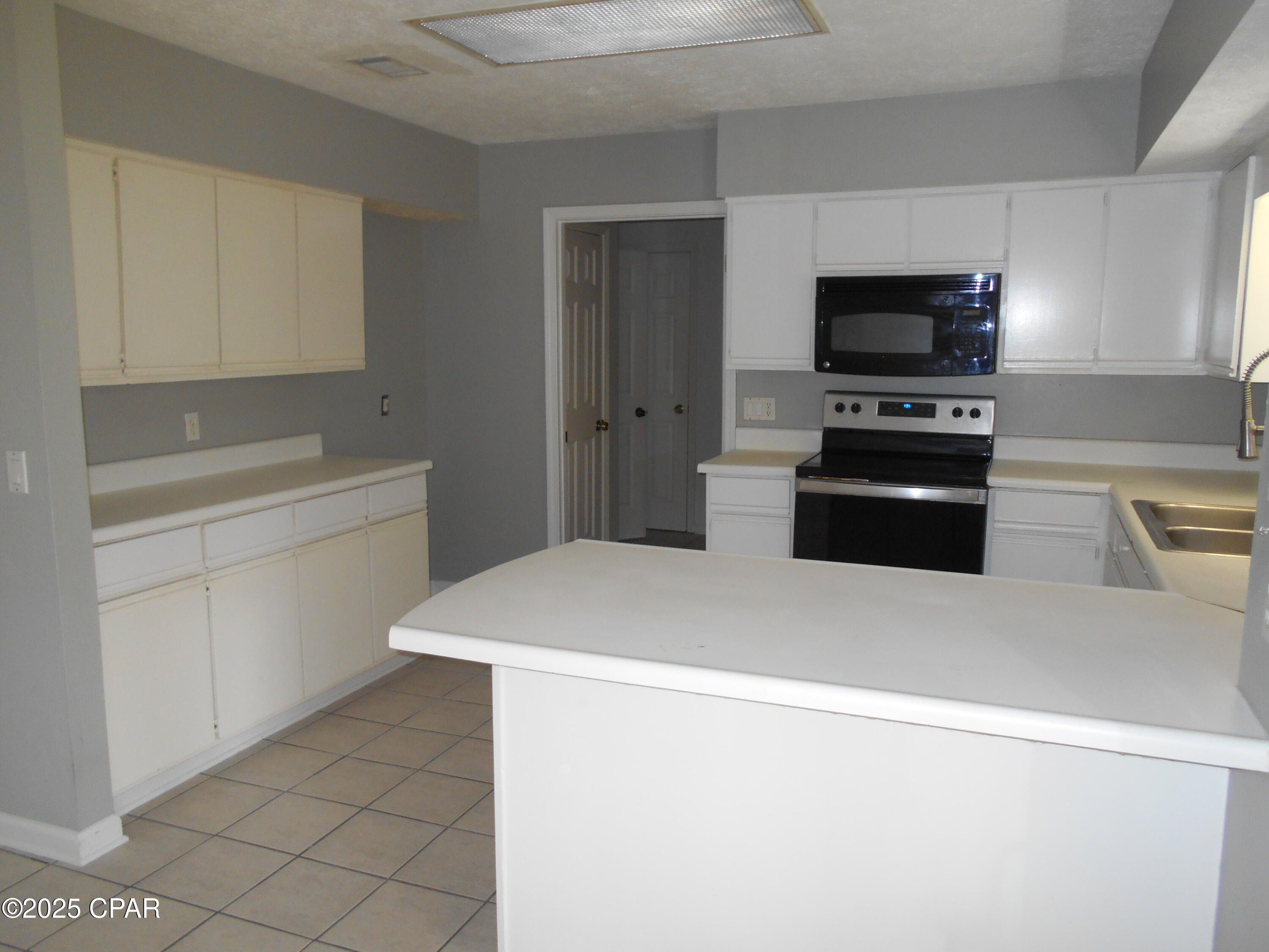 Image 5 For 104 Country Place