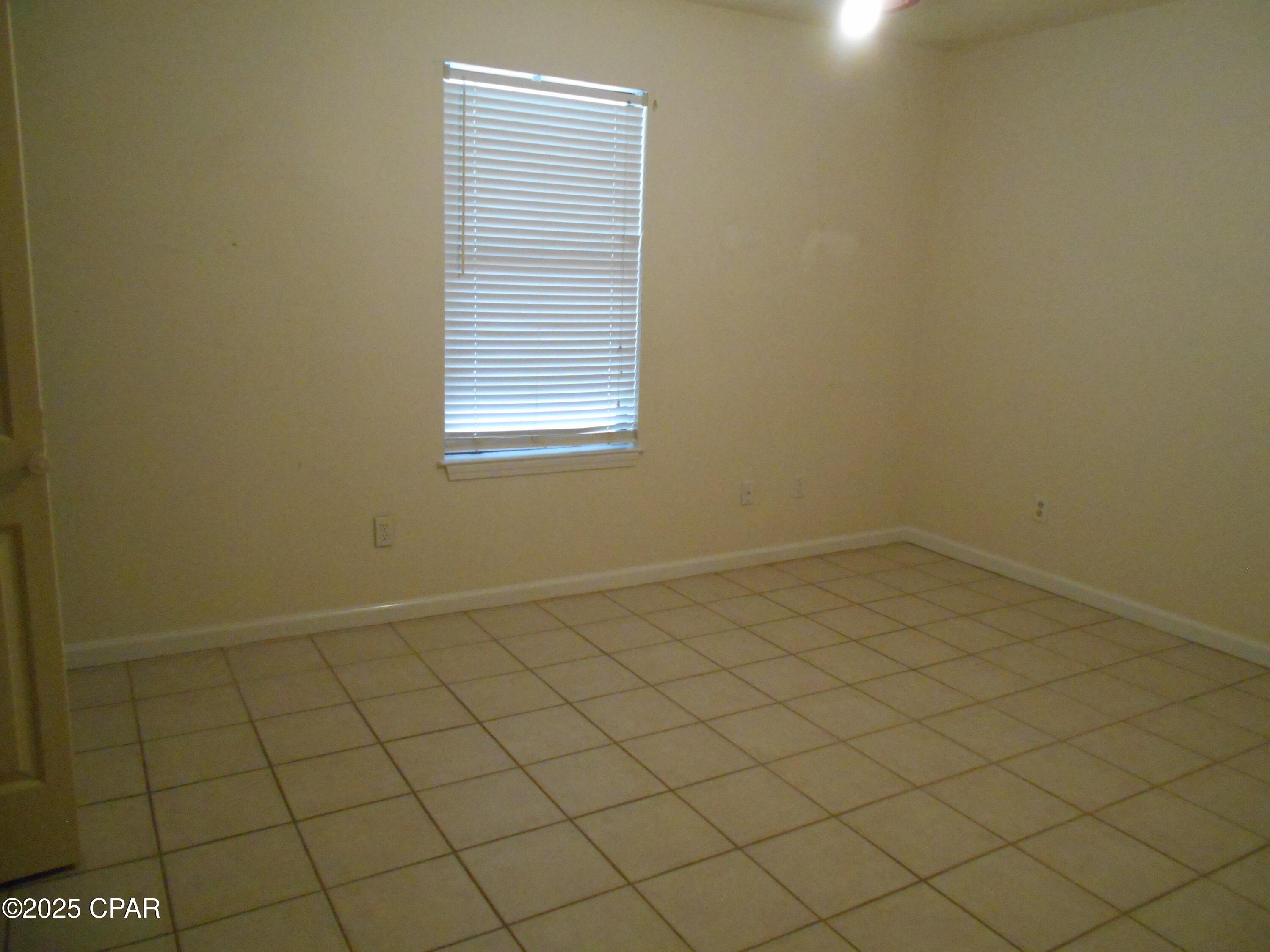 Image 9 For 104 Country Place