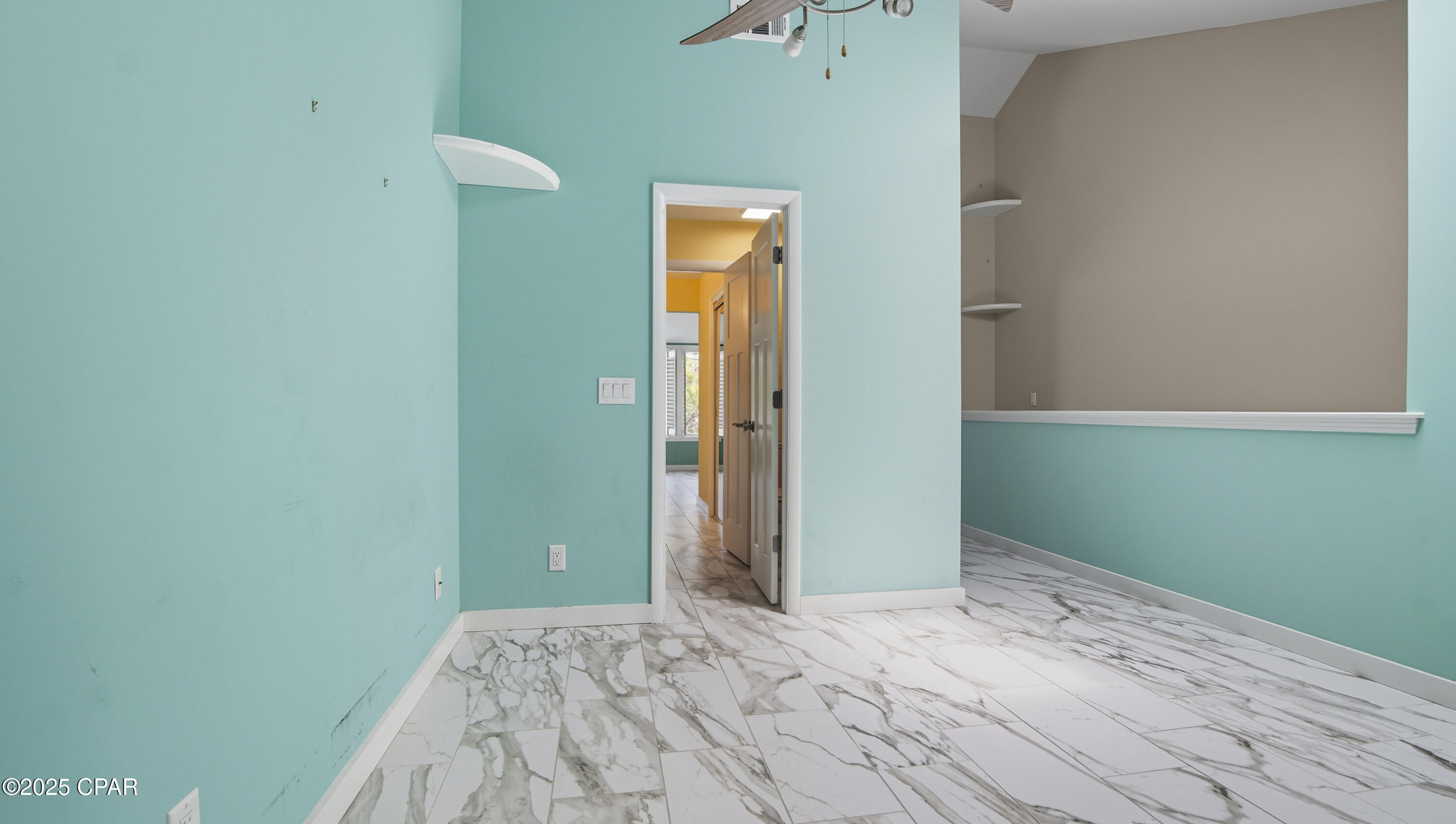 Image 23 For 8730 Thomas Drive 113