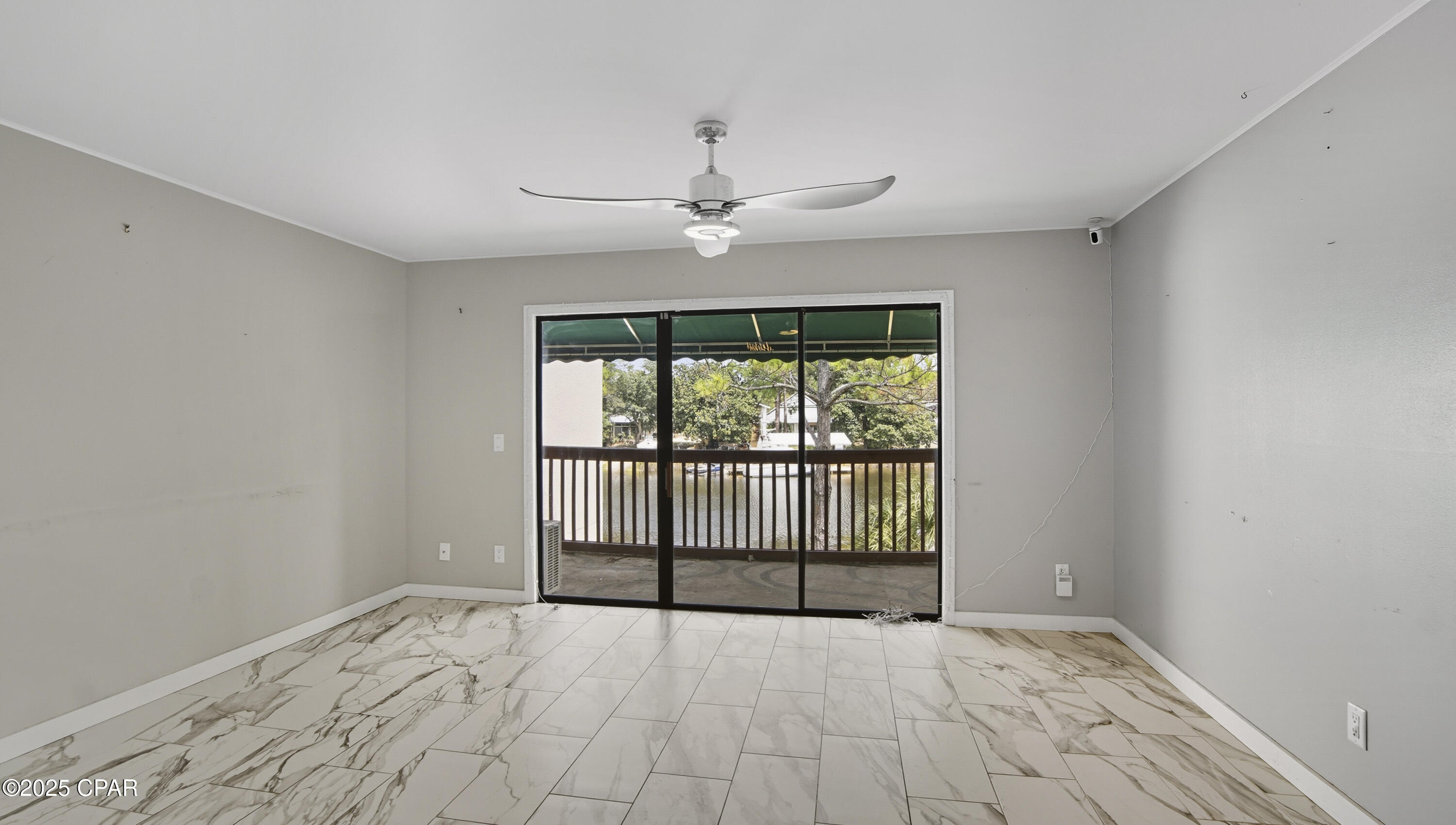 Image 3 For 8730 Thomas Drive 113