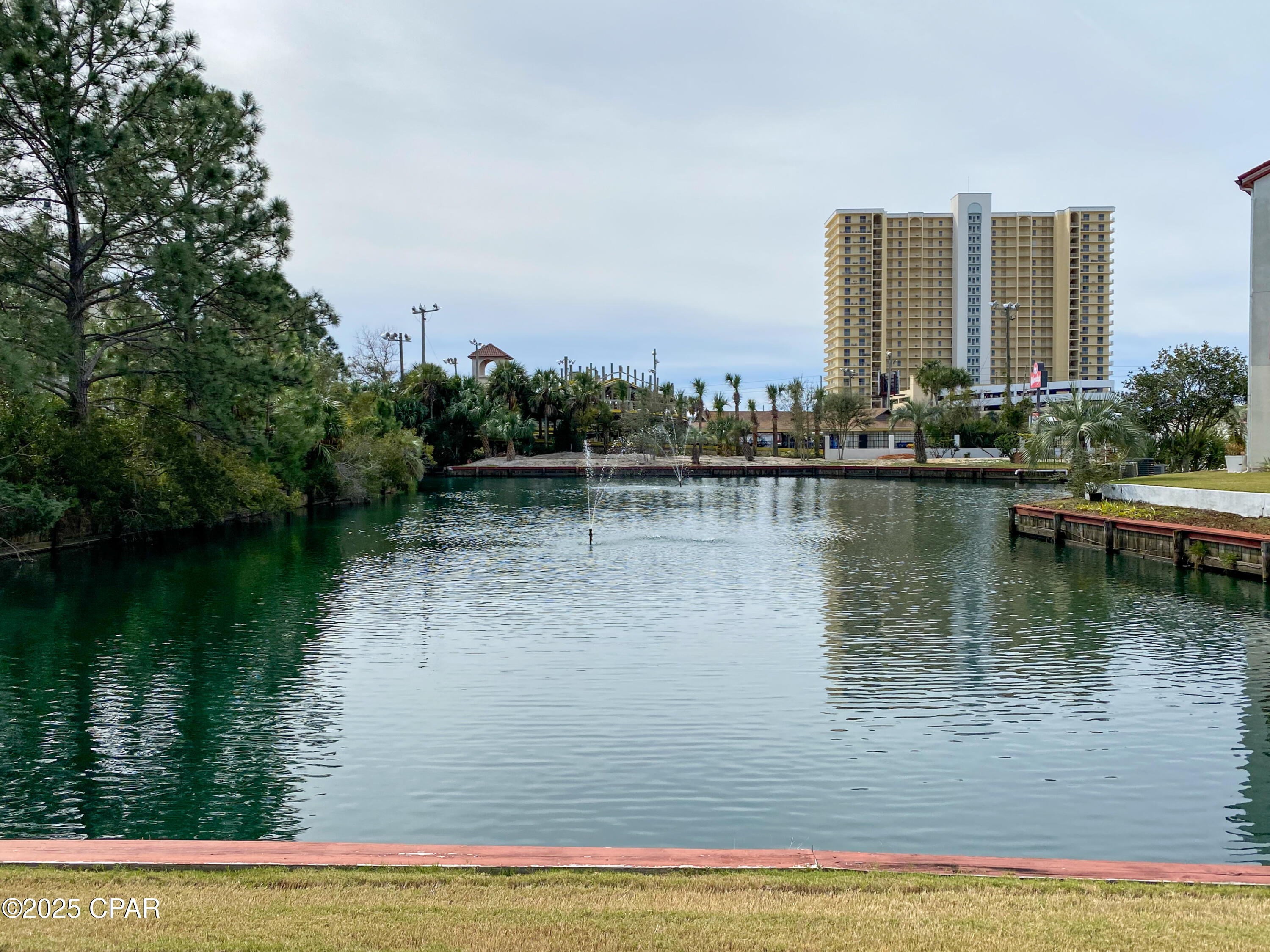 Image 40 For 8730 Thomas Drive 113