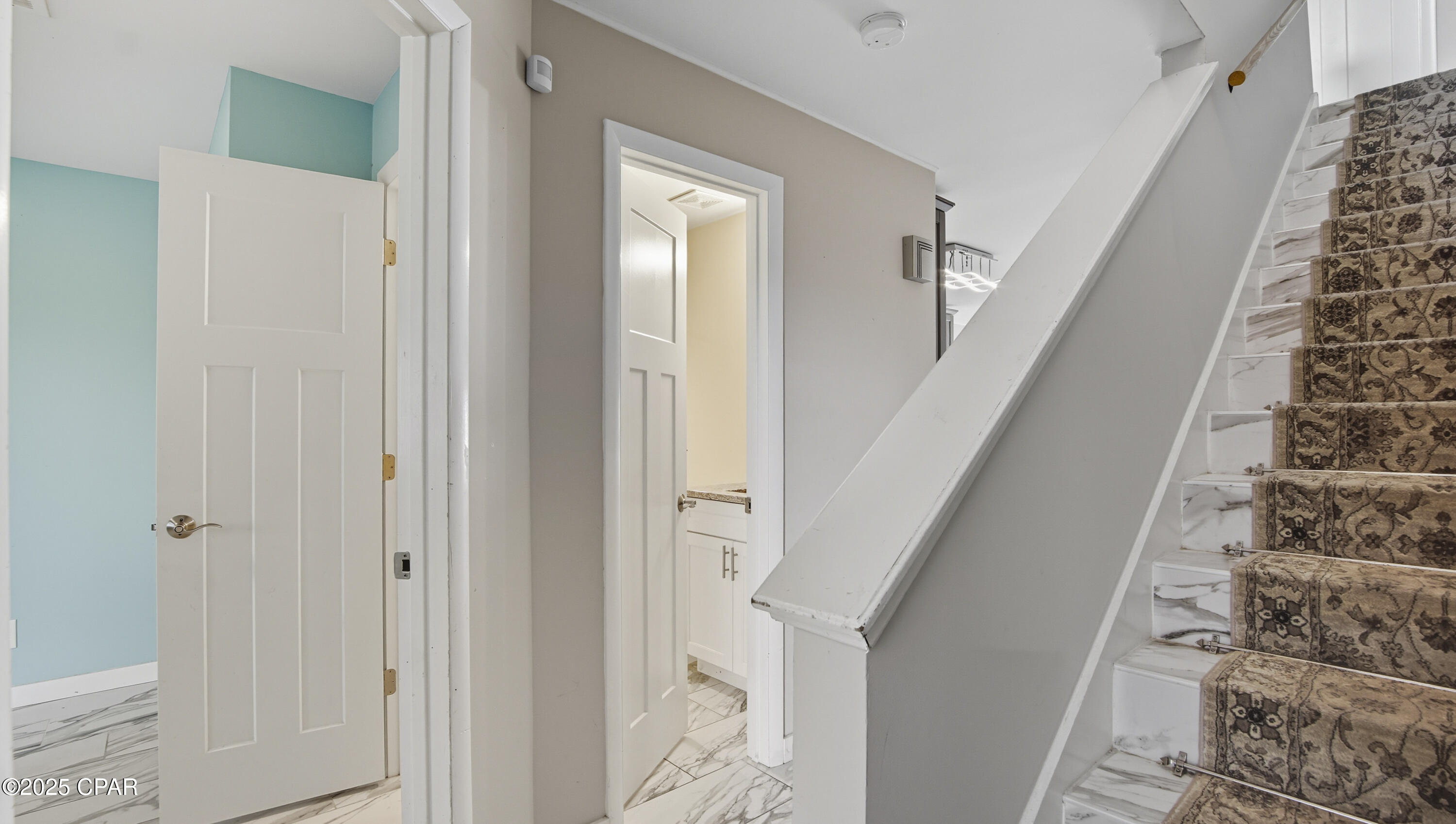 Image 5 For 8730 Thomas Drive 113