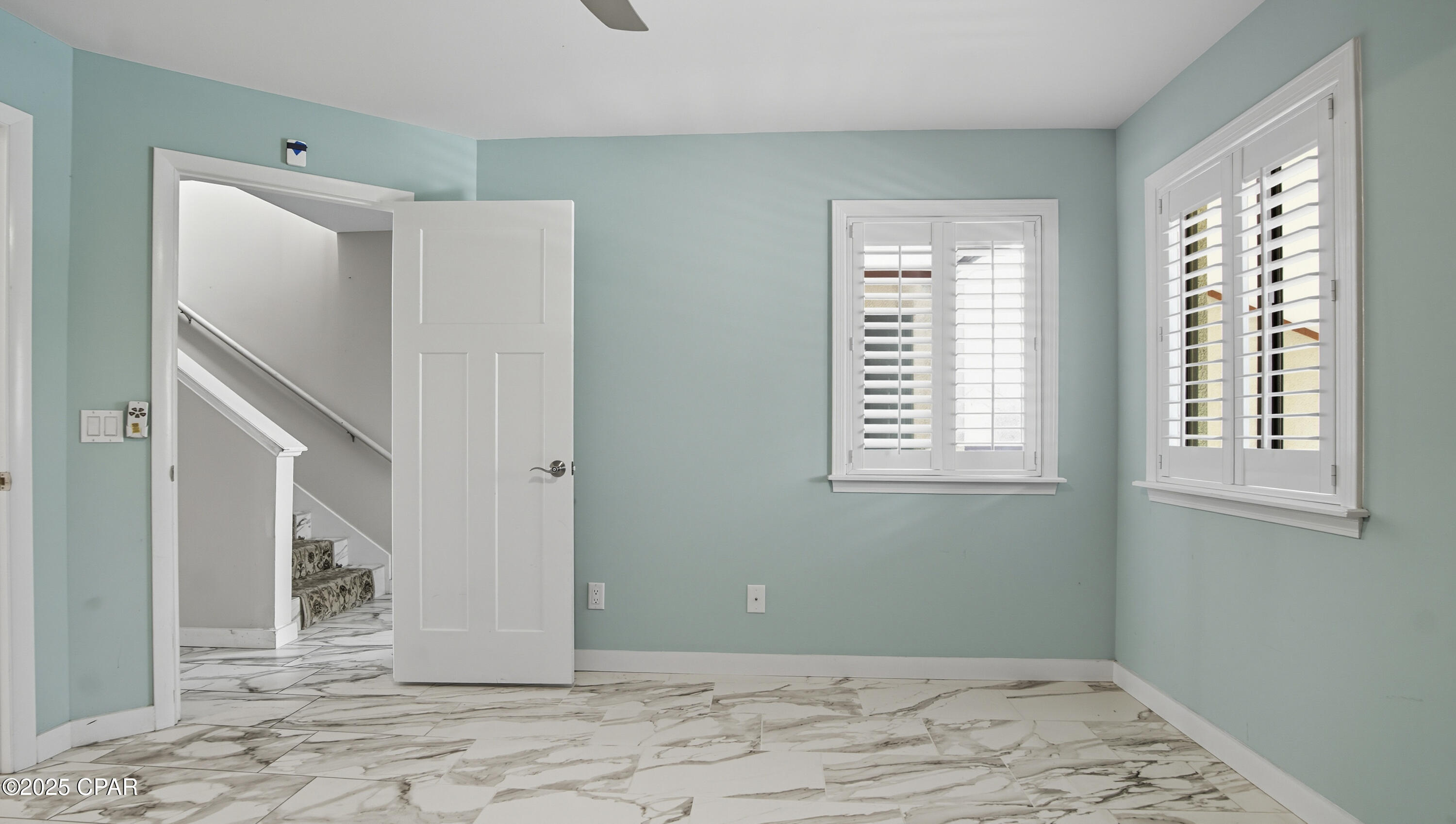 Image 9 For 8730 Thomas Drive 113