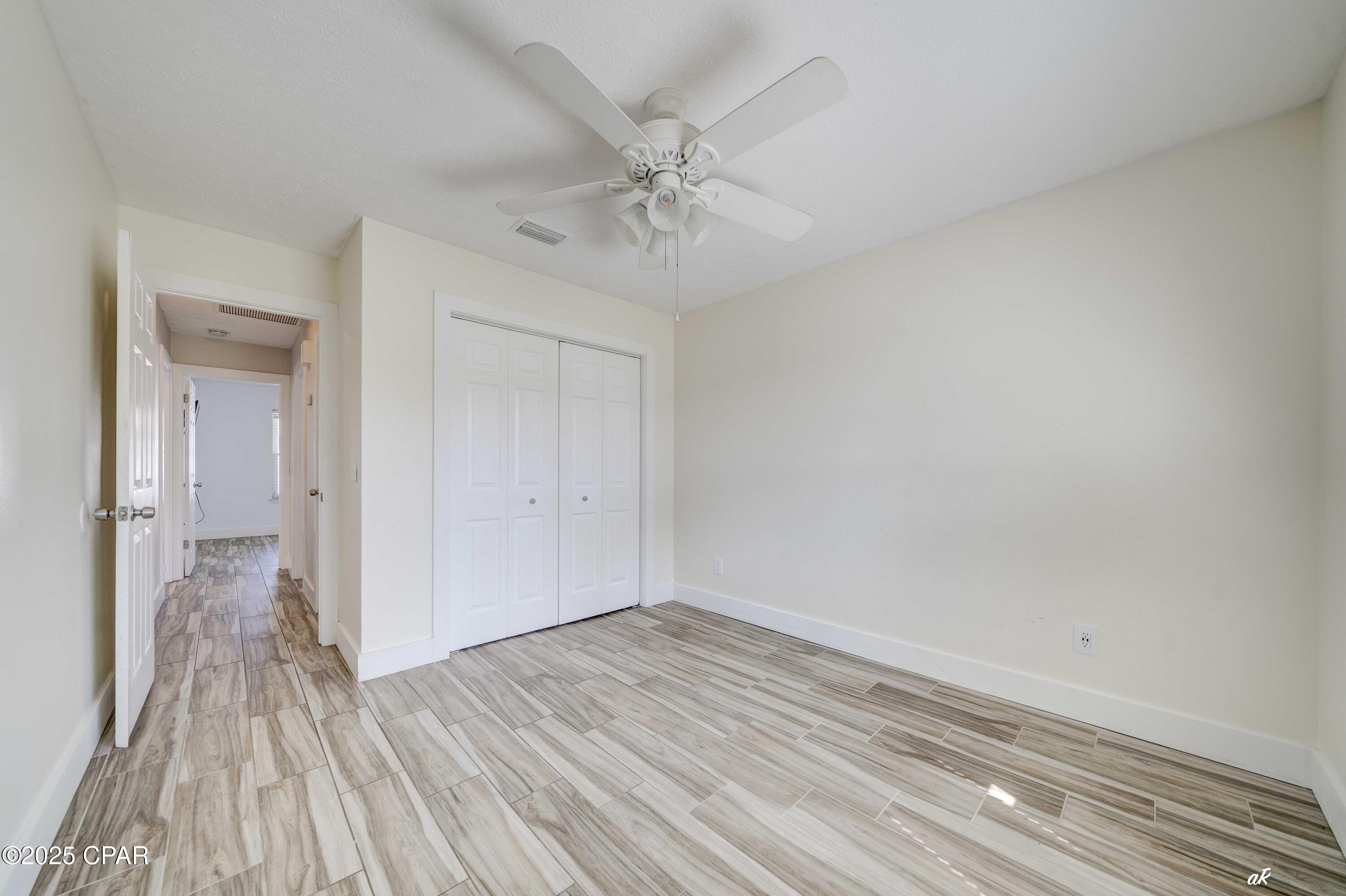 Image 21 For 911 Pelican Place