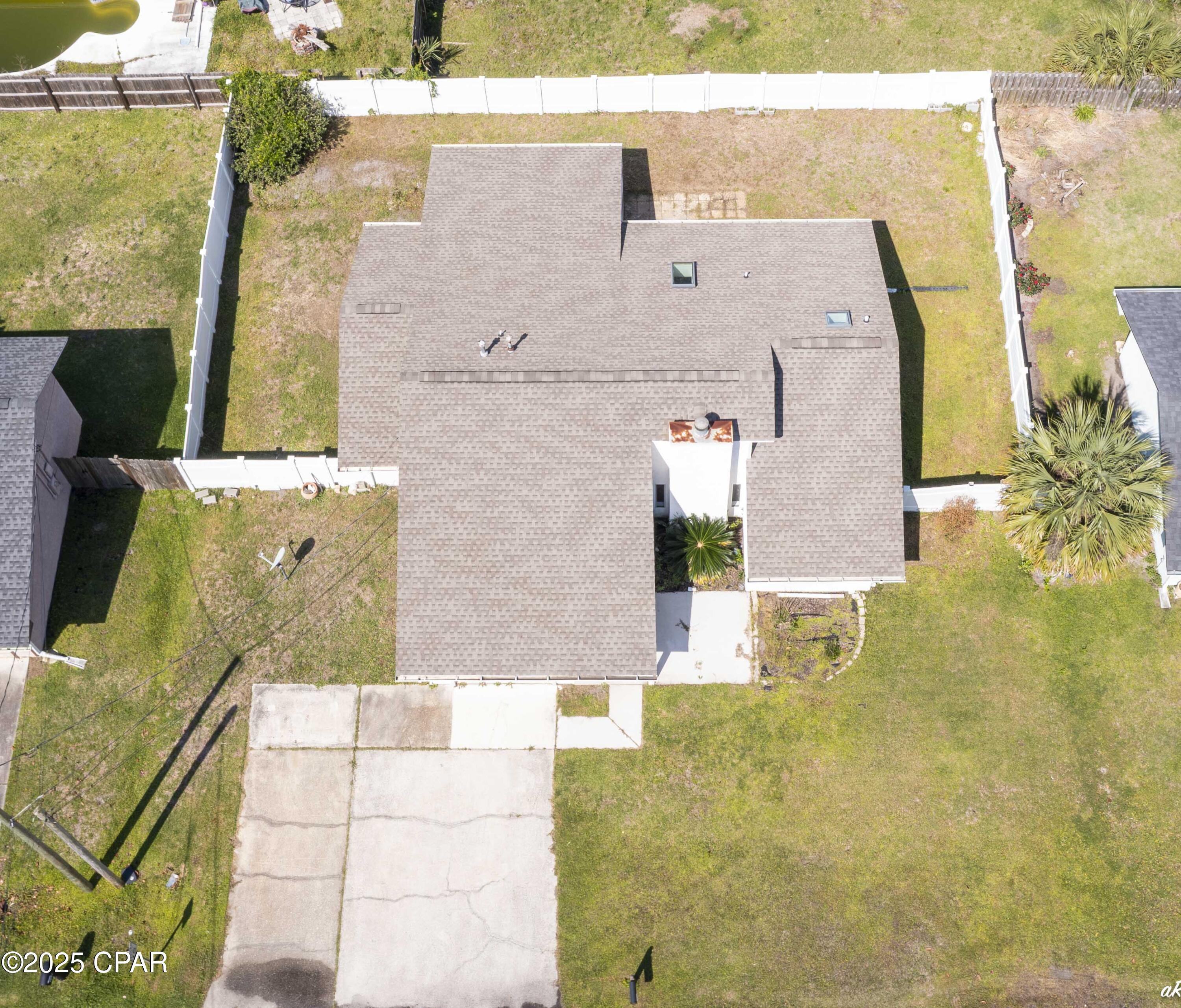 Image 27 For 911 Pelican Place