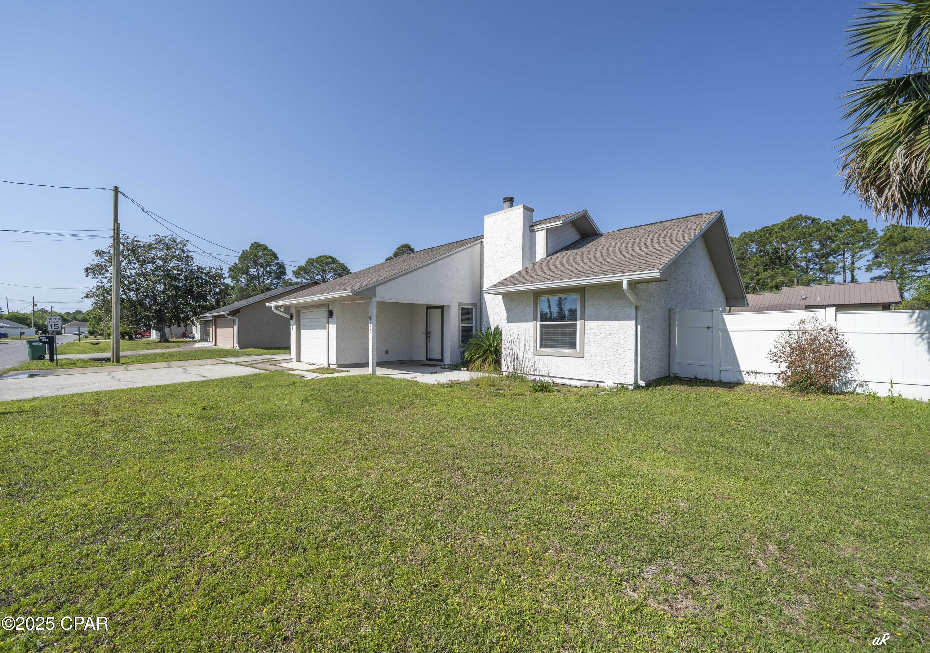 Image 3 For 911 Pelican Place