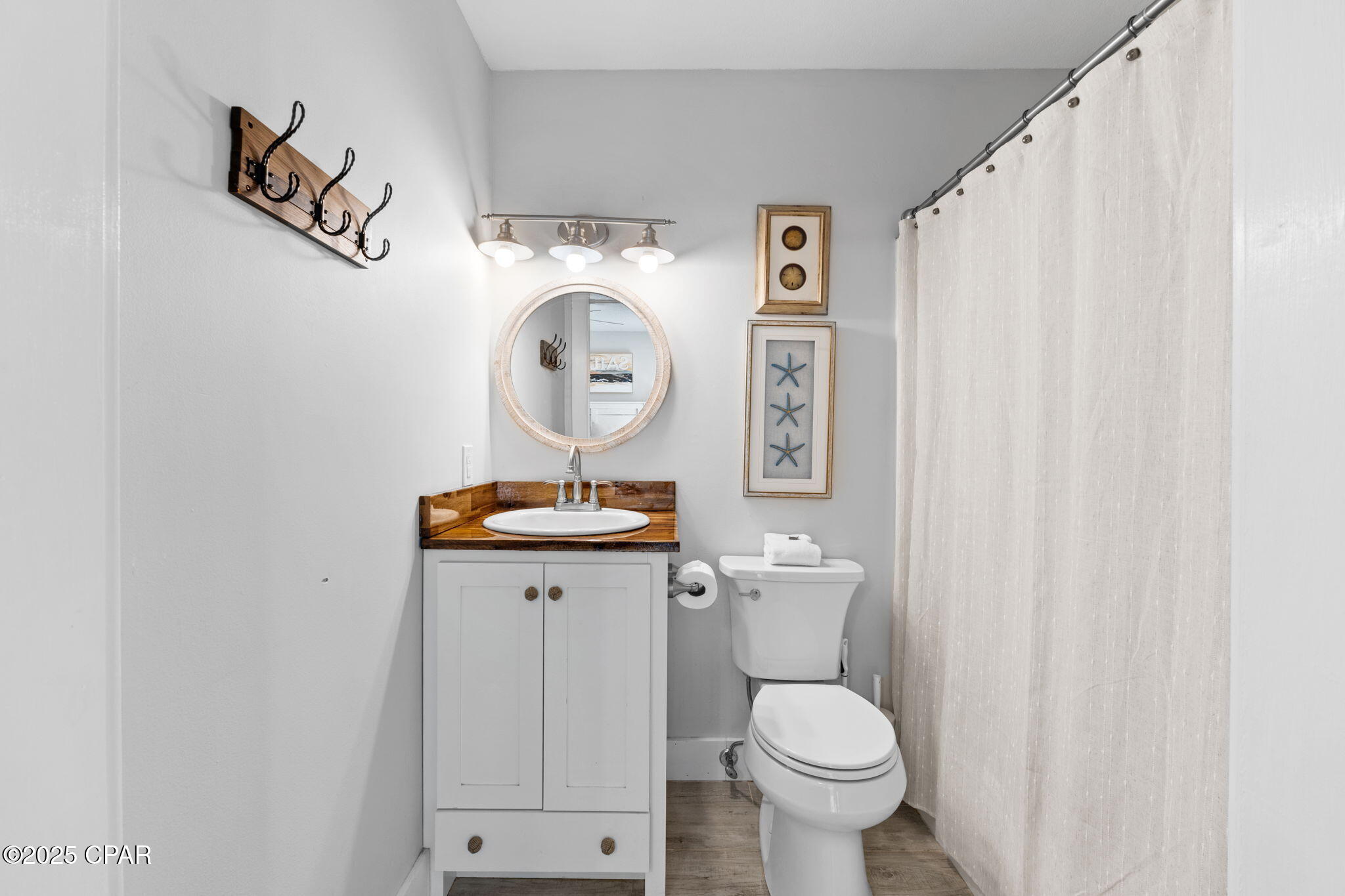 Image 36 For 403 Anemone Street