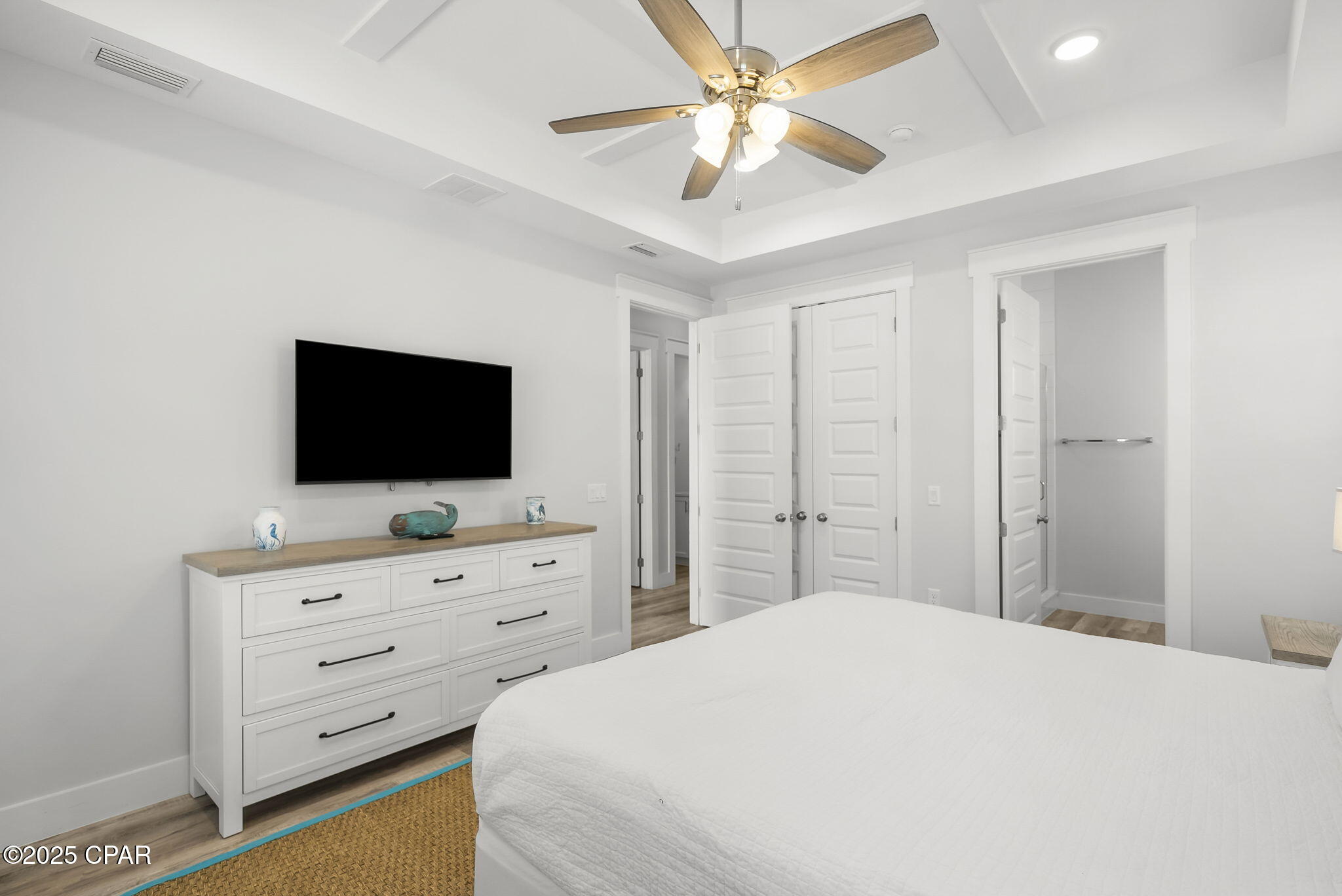 Listing photo id 12 for 19914 Front Beach Road