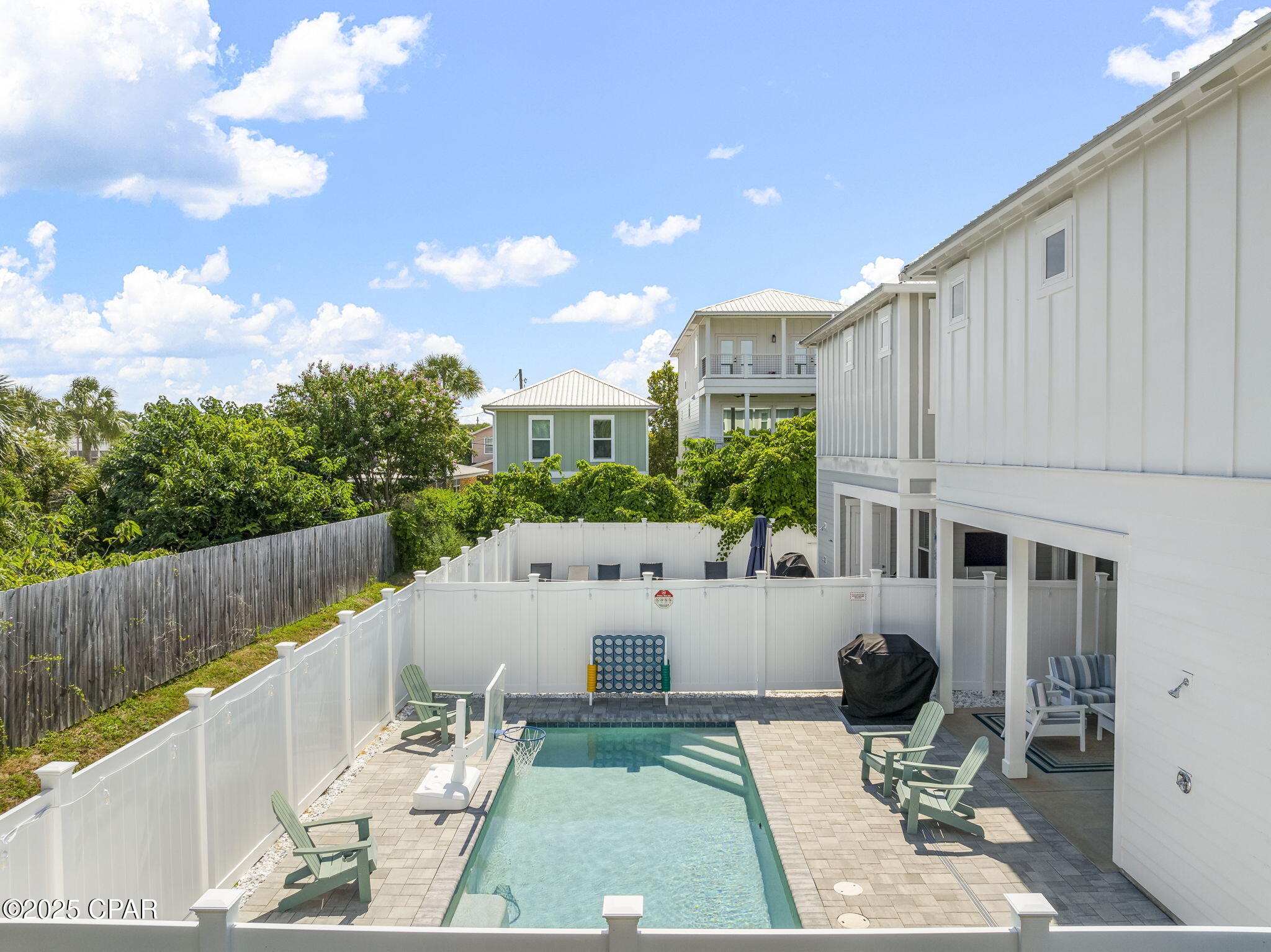 Listing photo id 64 for 19914 Front Beach Road