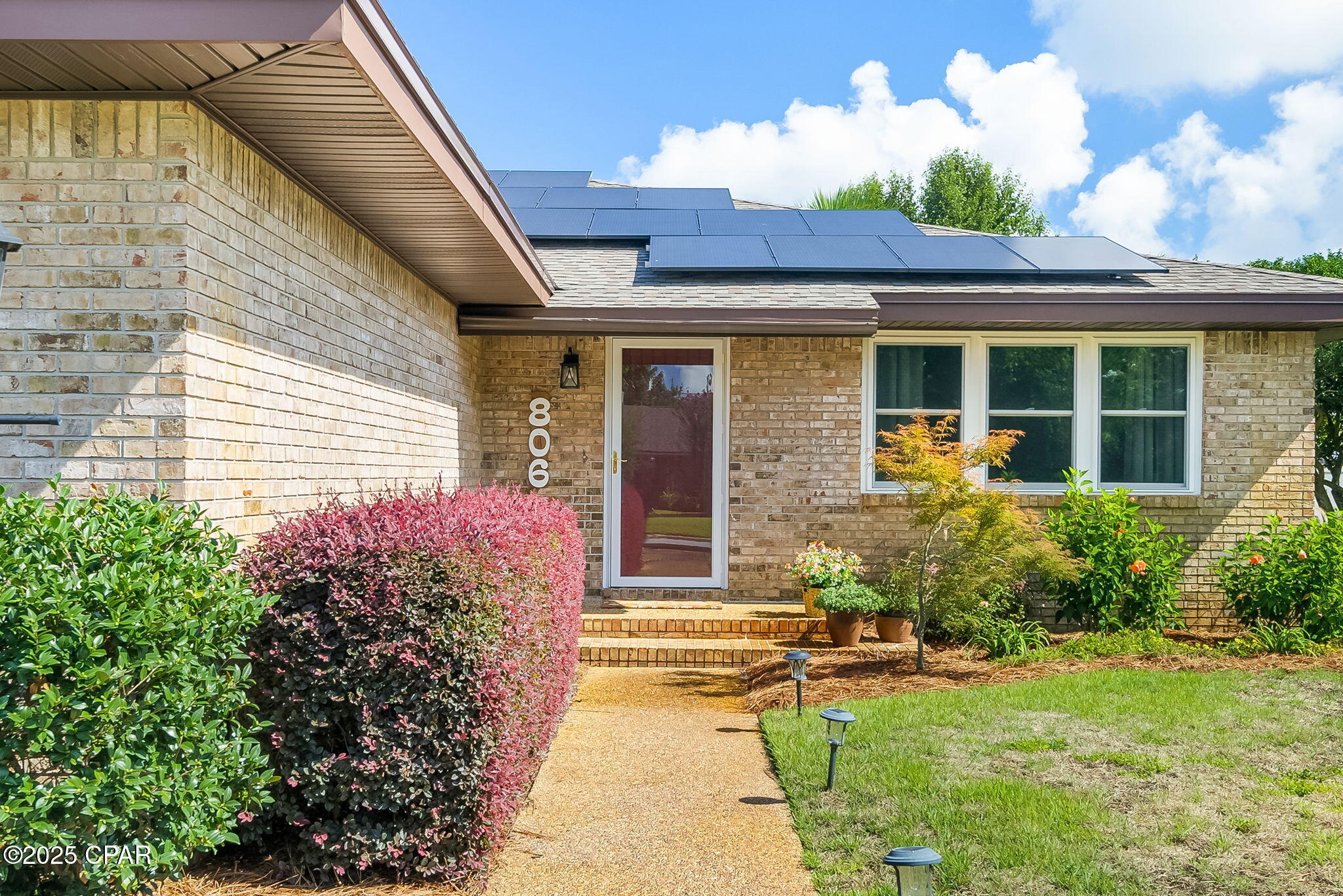 Image 1 For 806 Longwood Circle