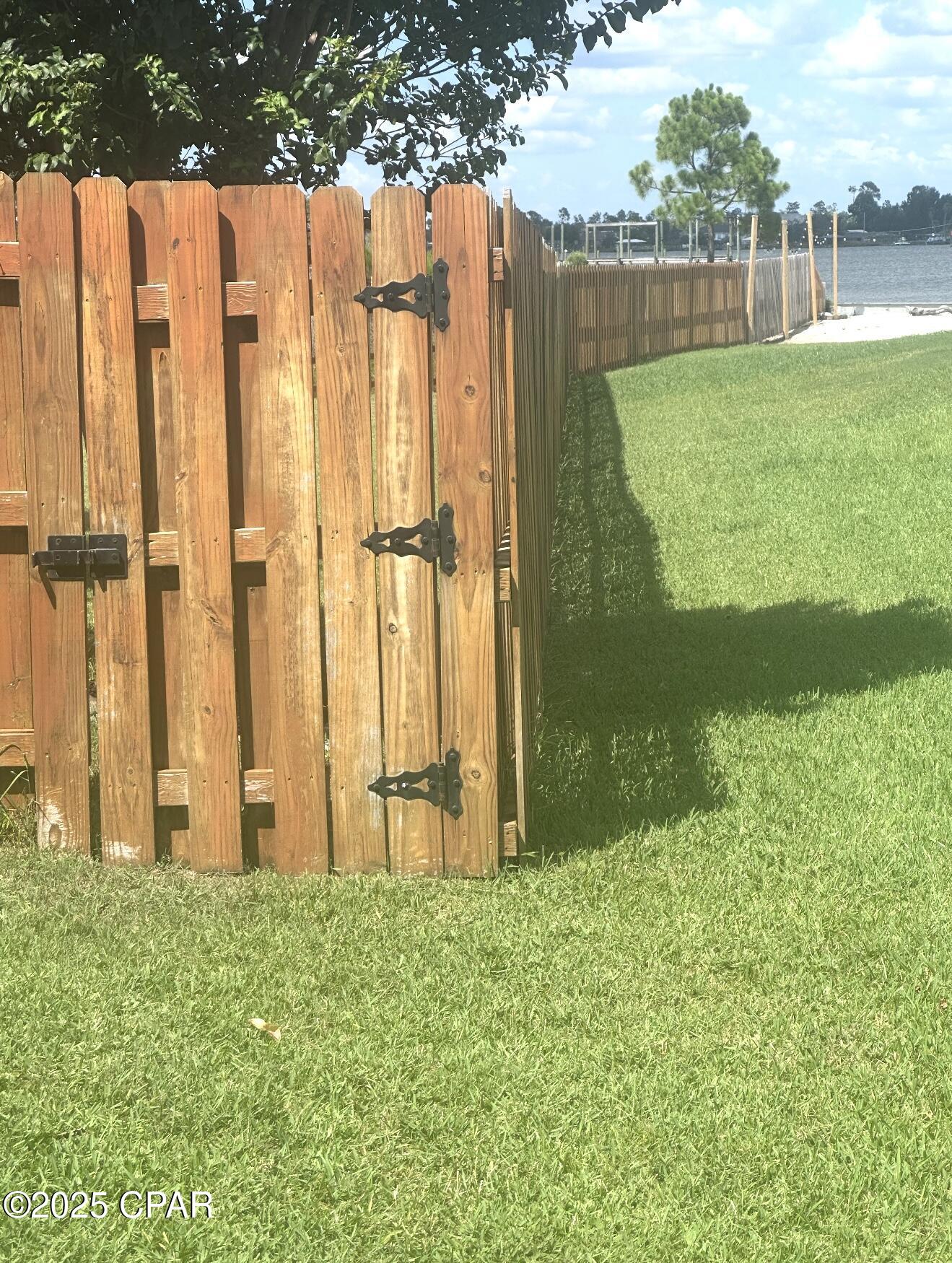 Image 12 For 7033 Benton Drive