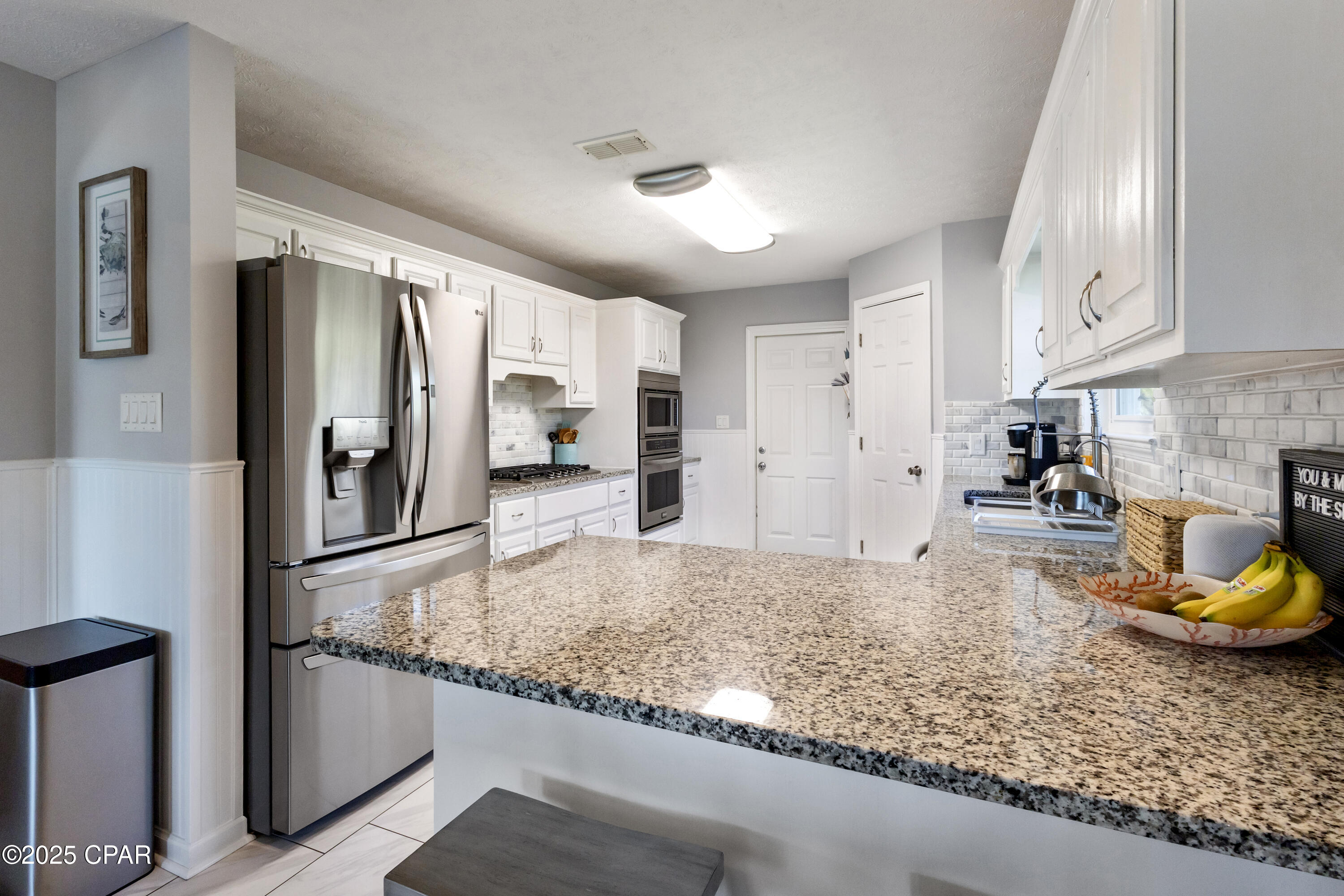 Listing photo id 25 for 7033 Benton Drive