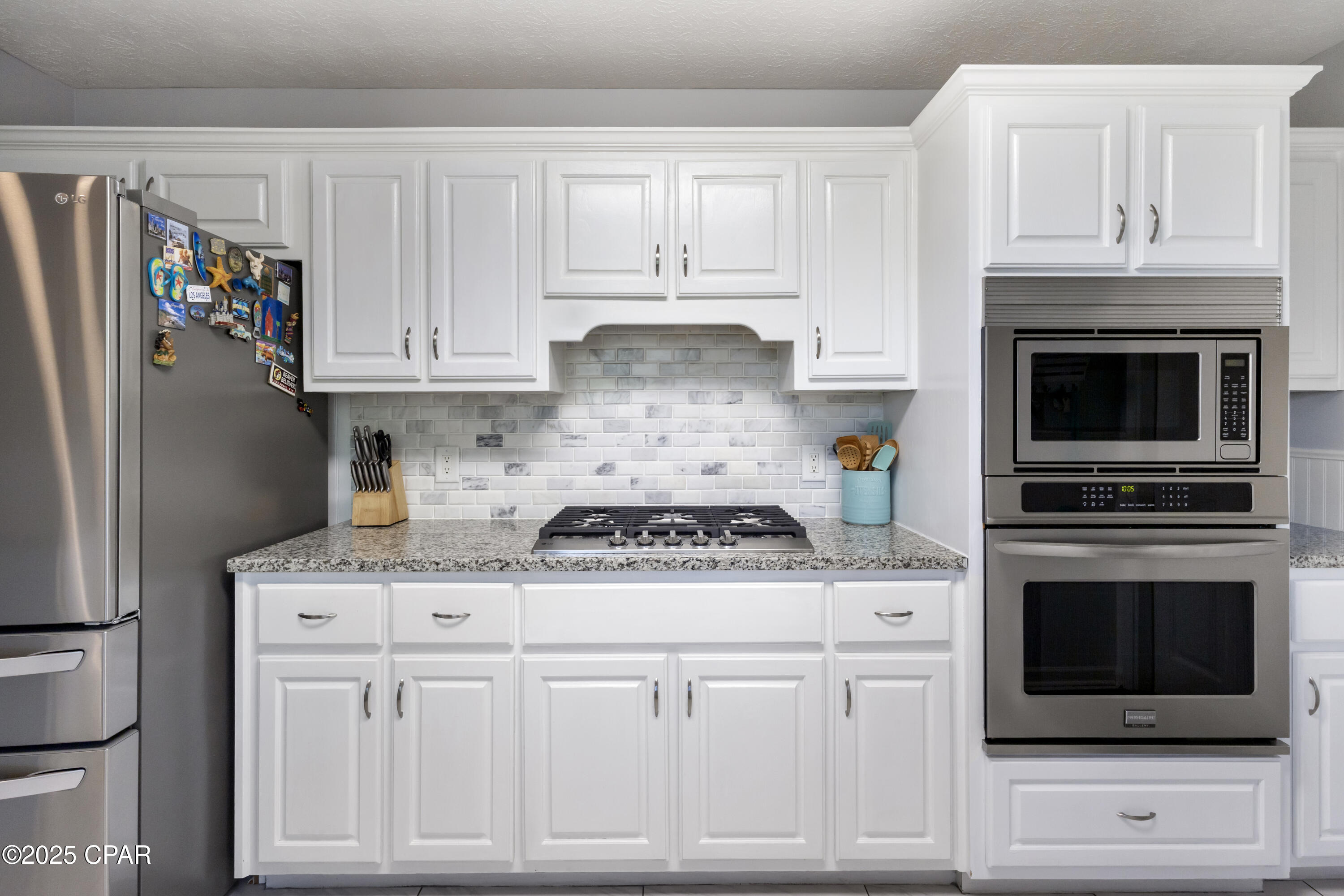 Listing photo id 26 for 7033 Benton Drive