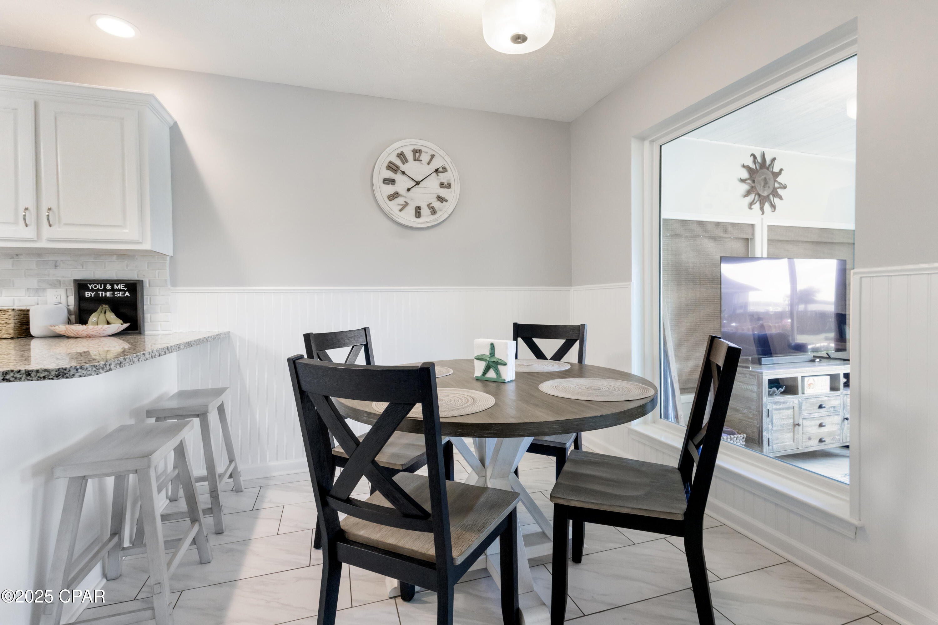 Listing photo id 28 for 7033 Benton Drive