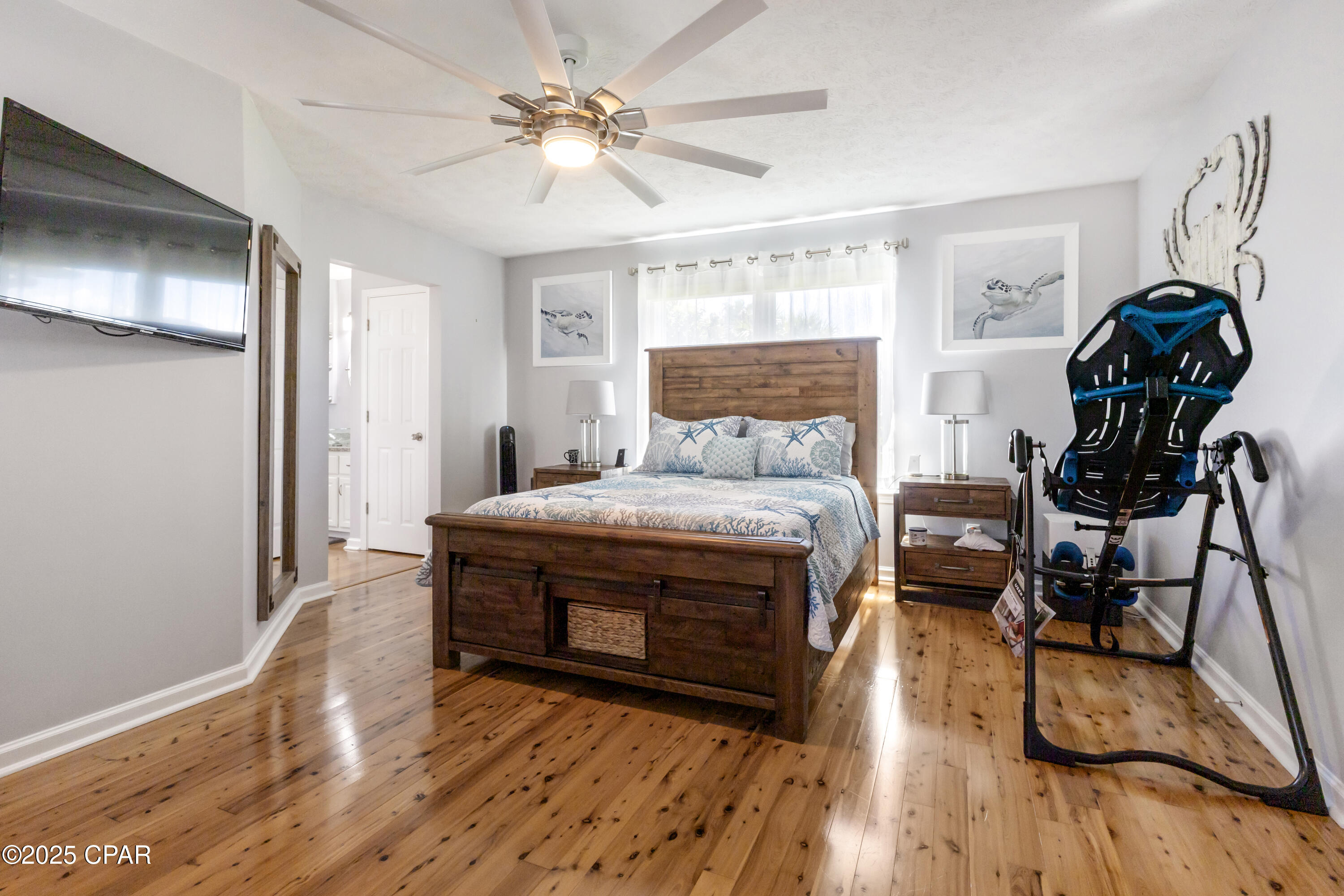 Listing photo id 34 for 7033 Benton Drive