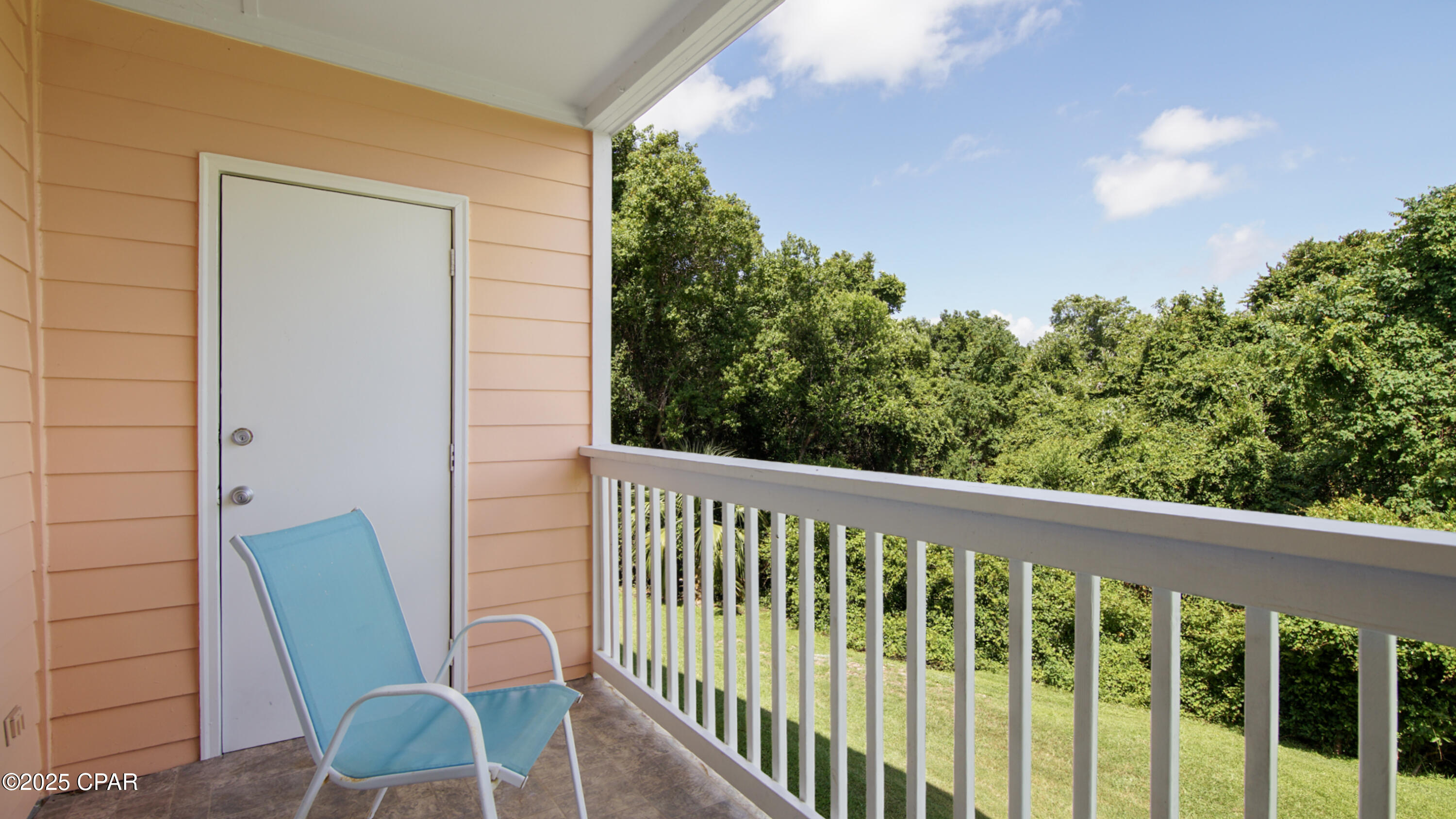 Image 11 For 17690 Front Beach  C204