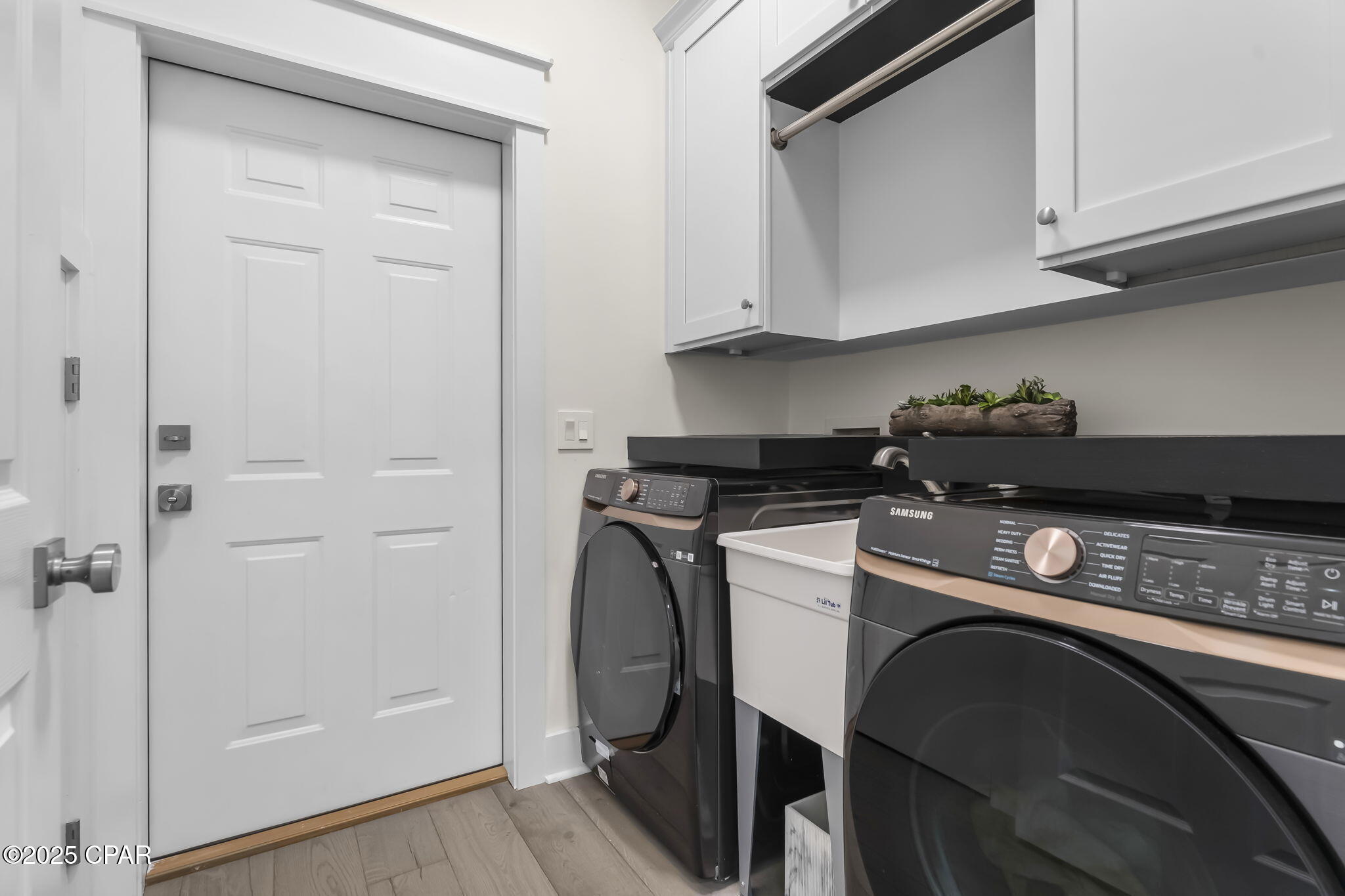 Image 20 For 407 Petrel Street