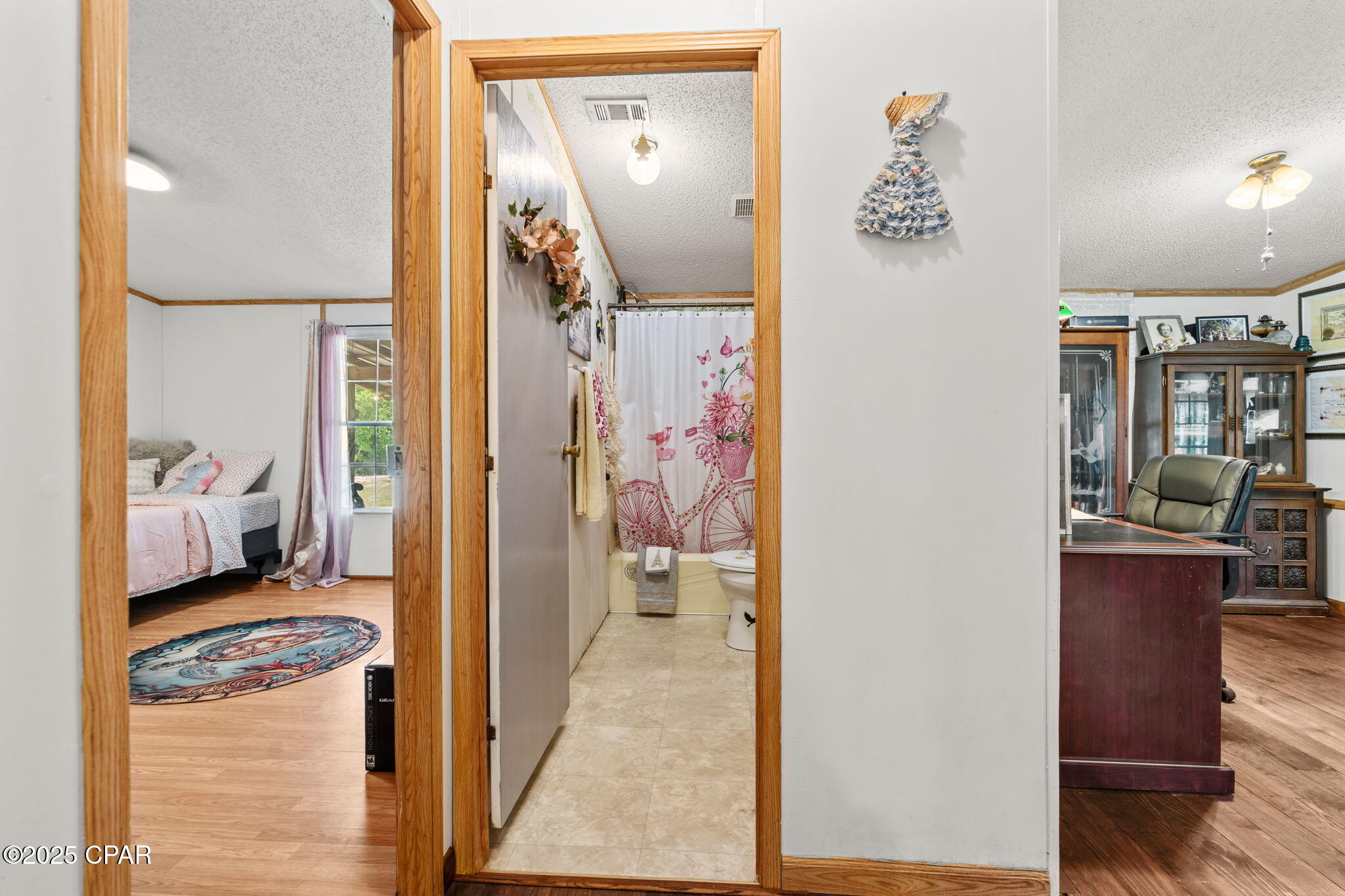 Image 19 For 9121 Silver Lake Road