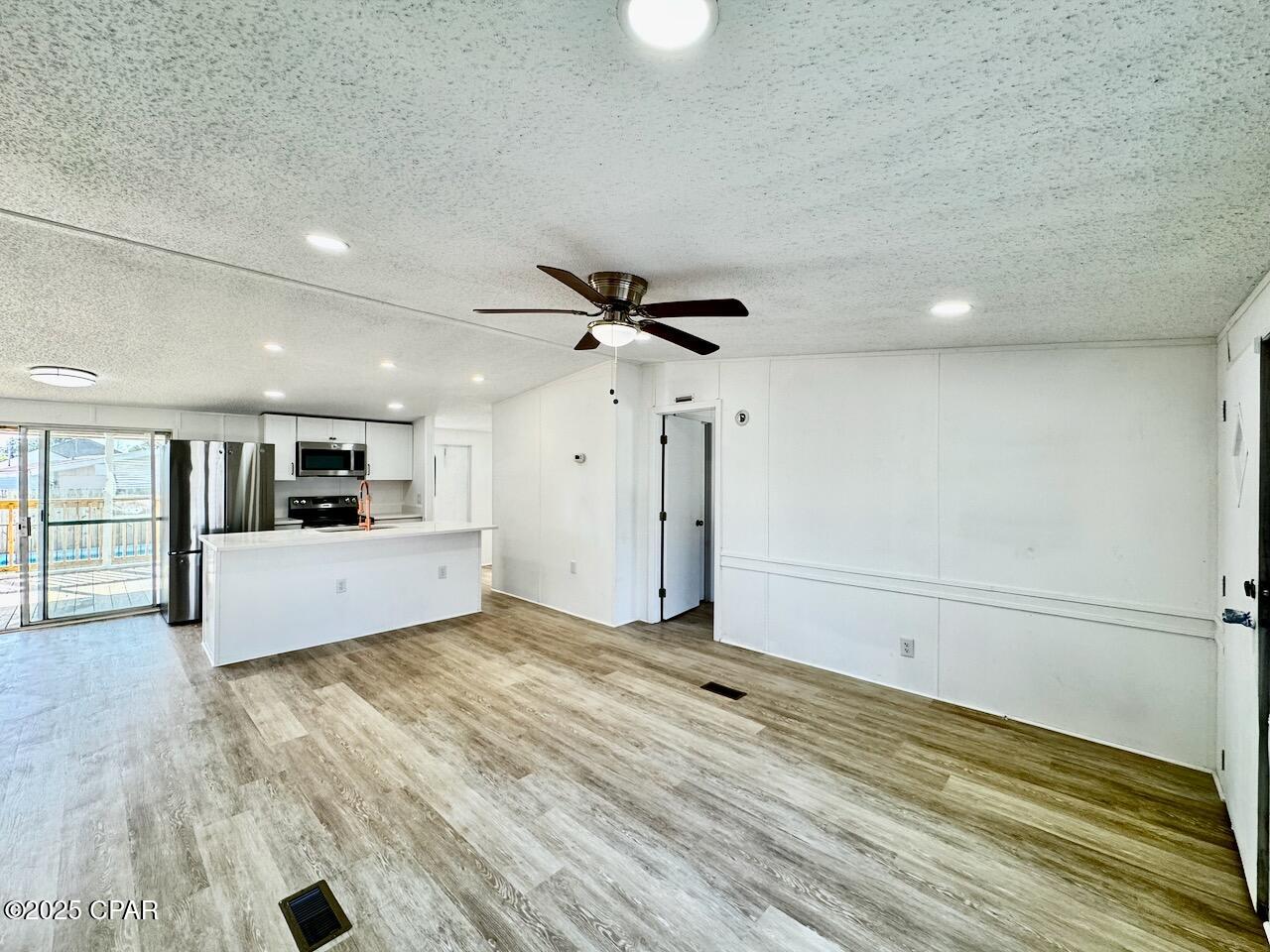 Image 11 For 327 Hibiscus Drive