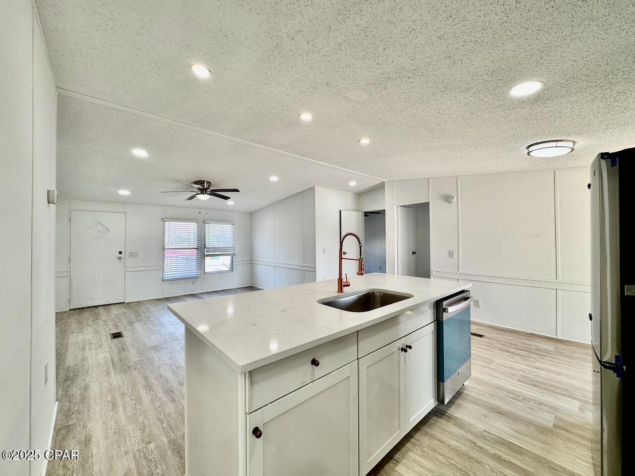 Image 14 For 327 Hibiscus Drive