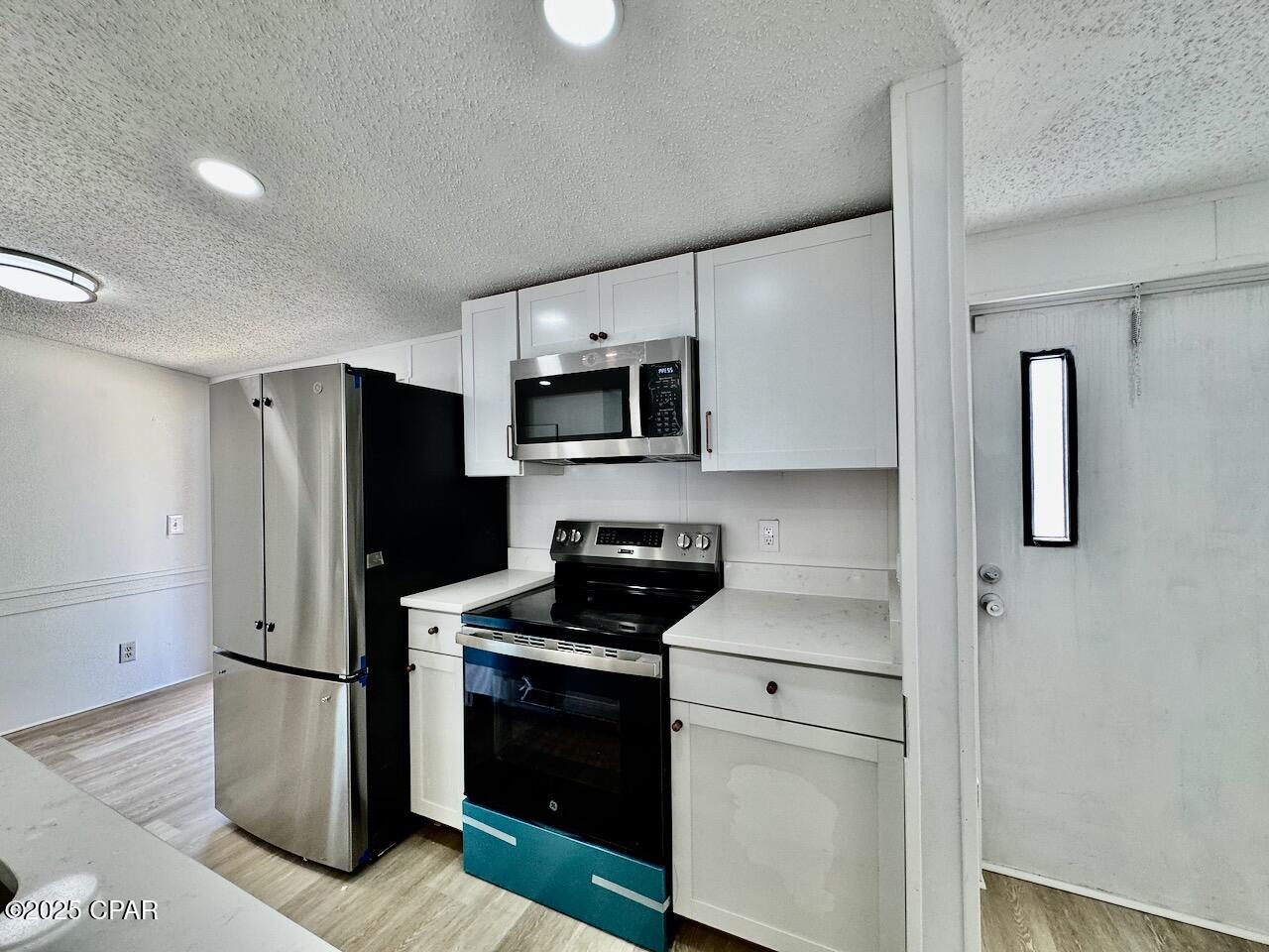 Image 15 For 327 Hibiscus Drive