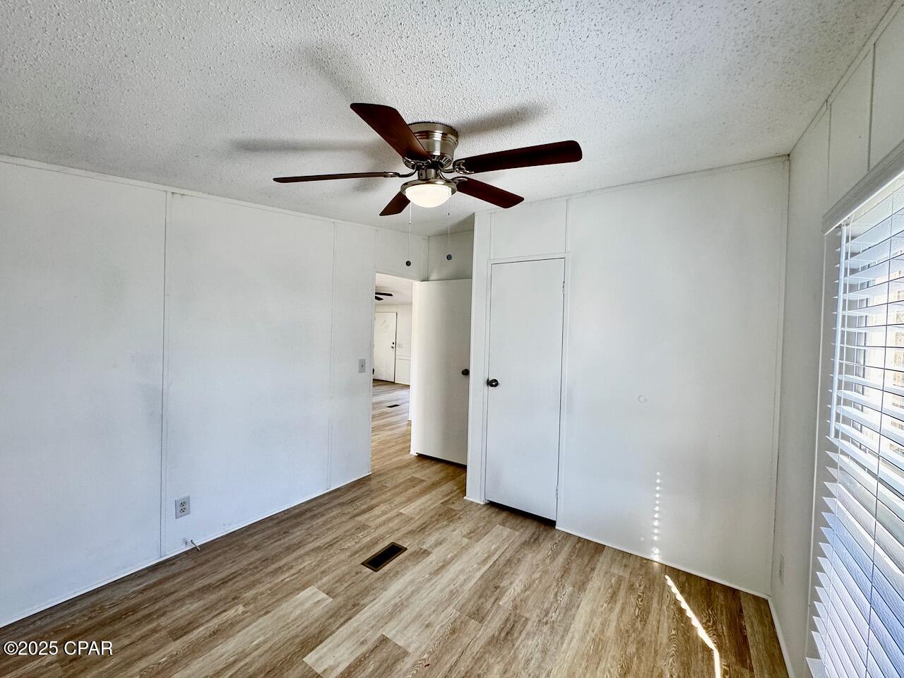 Image 32 For 327 Hibiscus Drive