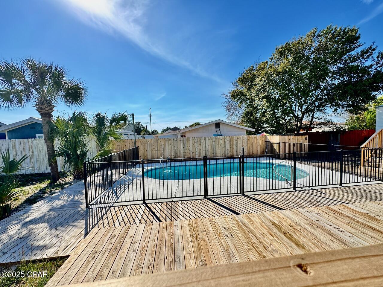 Image 6 For 327 Hibiscus Drive