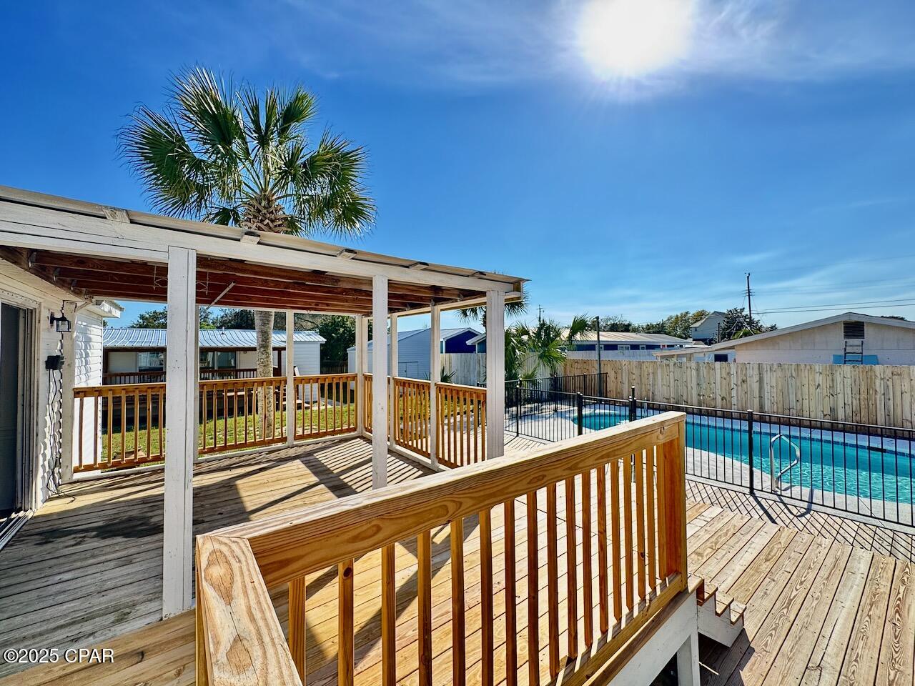 Image 9 For 327 Hibiscus Drive