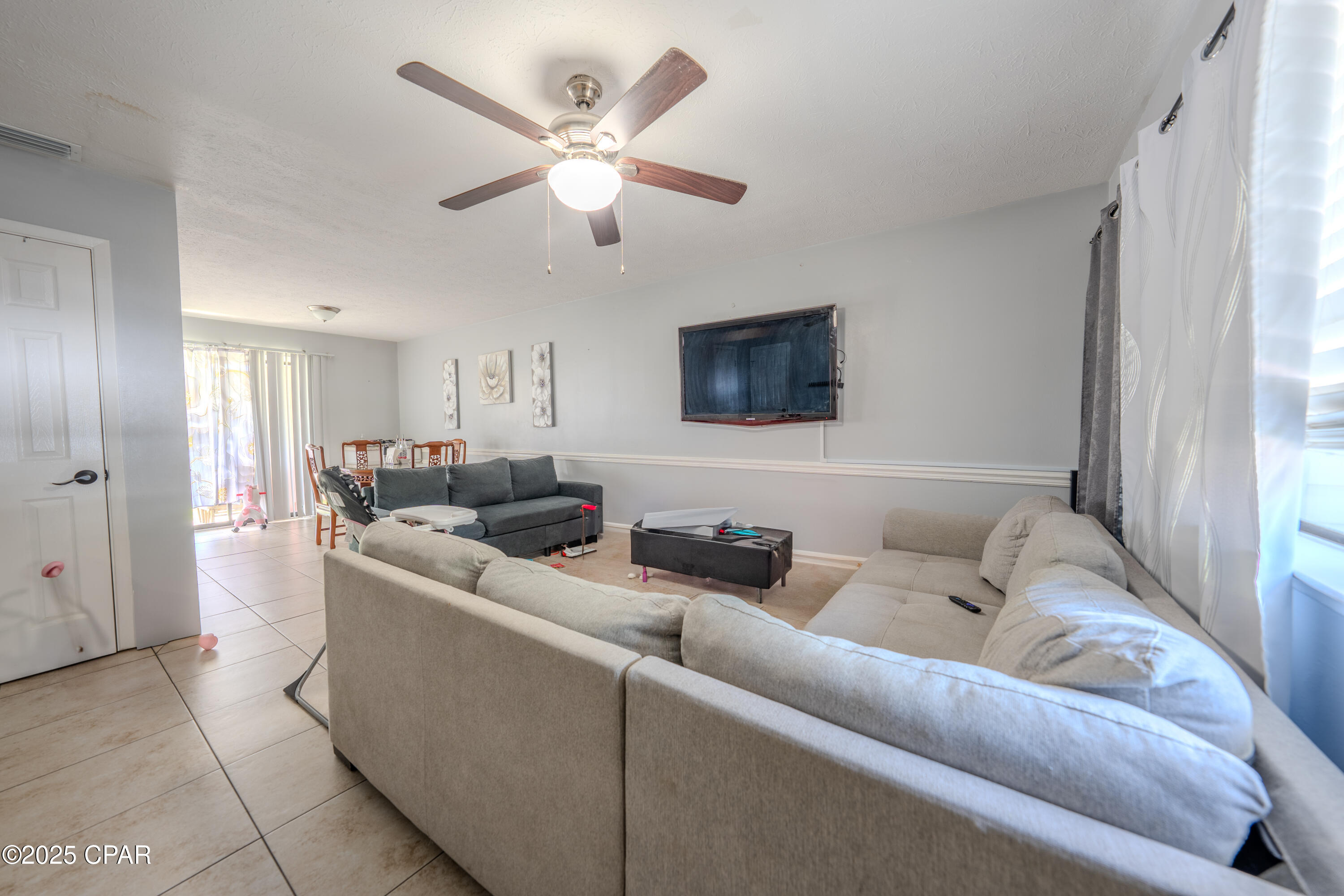 Image 10 For 816 Detroit Avenue 816