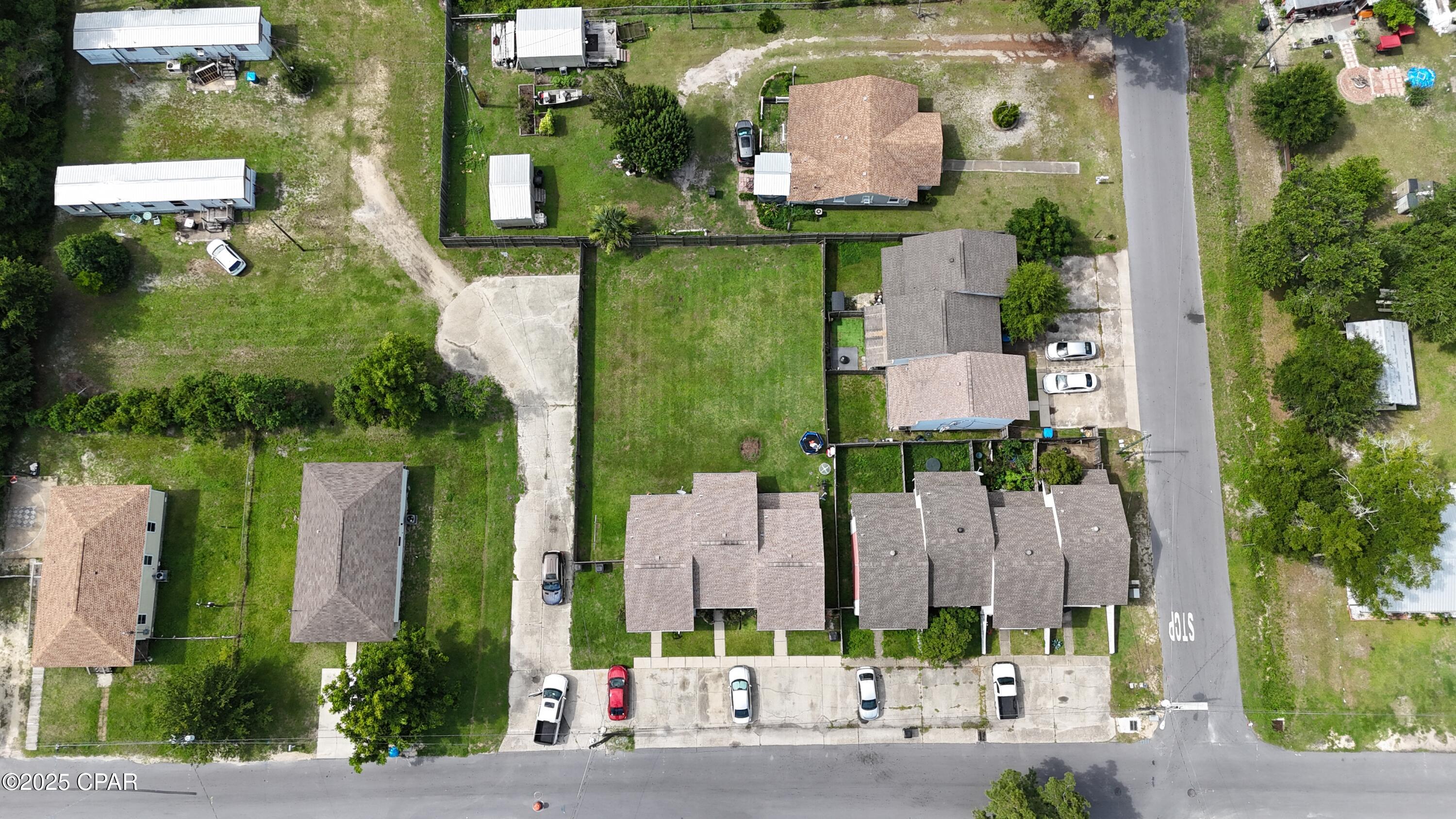 Image 12 For 816 Detroit Avenue 816