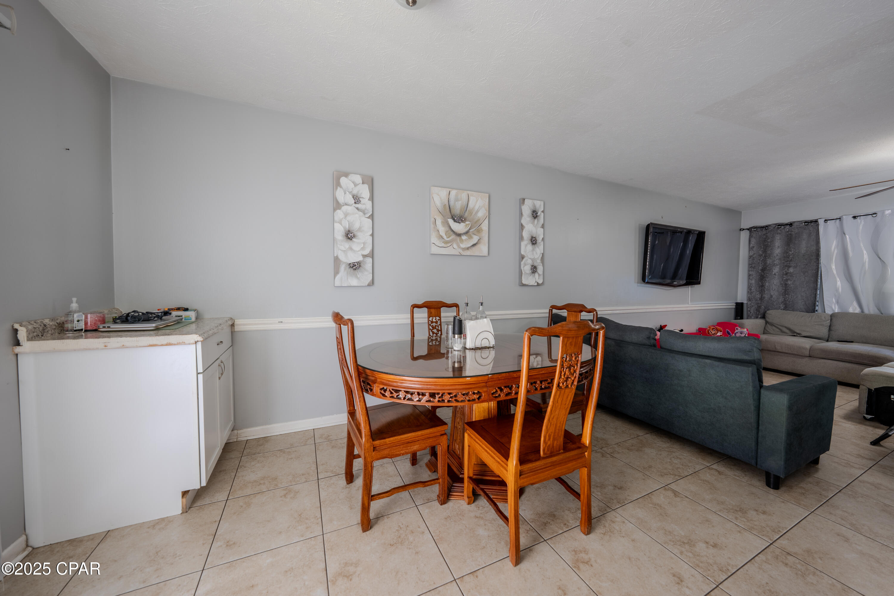 Image 8 For 816 Detroit Avenue 816