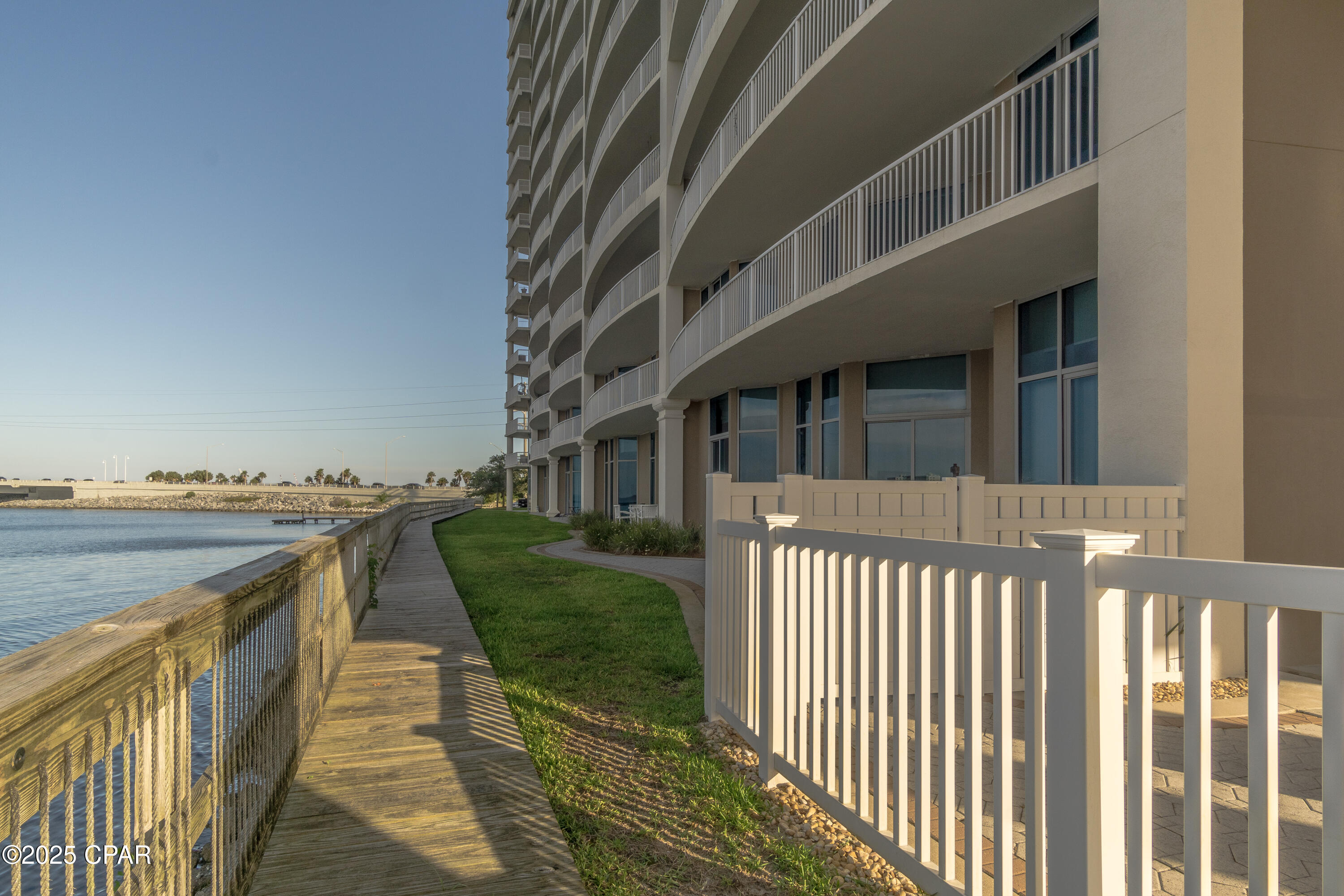 Image 30 For 6422 Highway 98  805