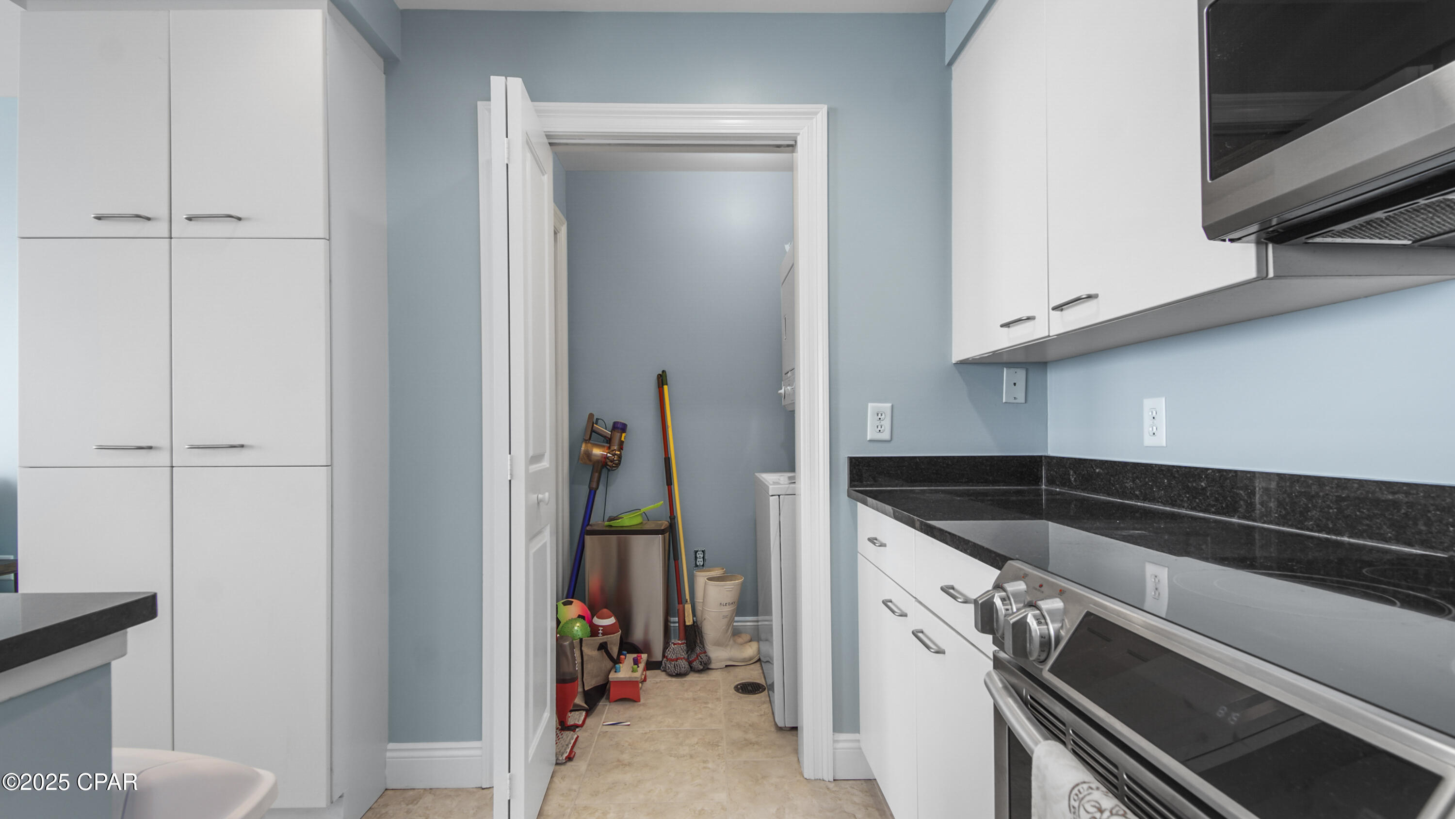 Image 40 For 6422 Highway 98  805