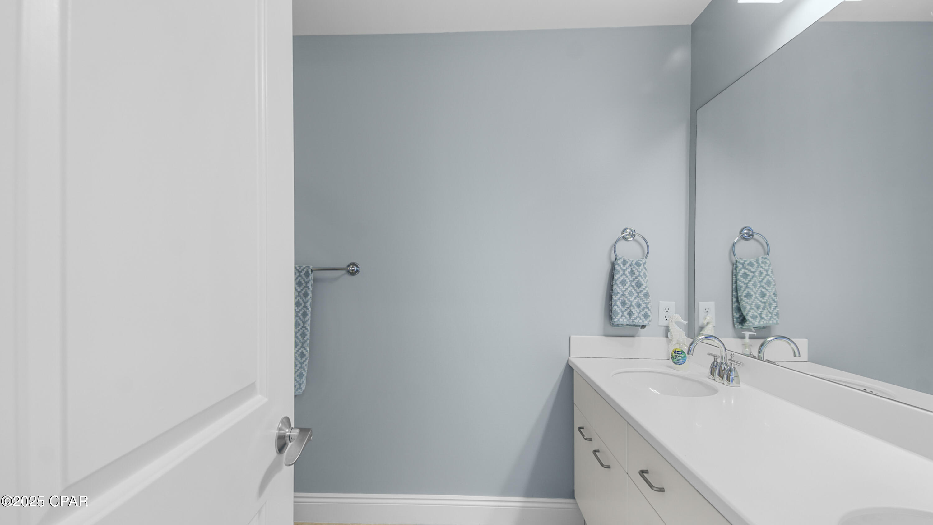 Image 44 For 6422 Highway 98  805