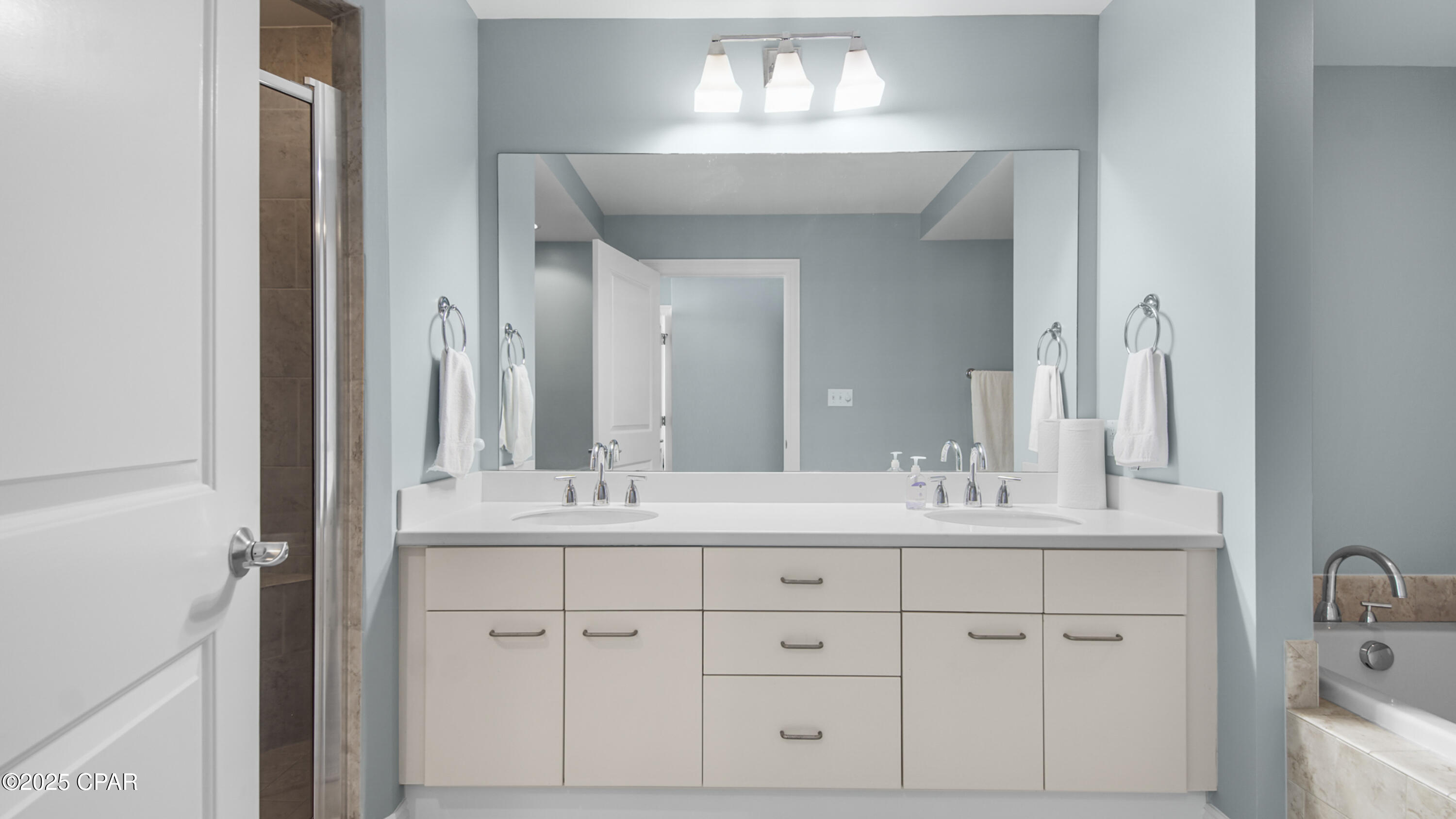 Image 54 For 6422 Highway 98  805