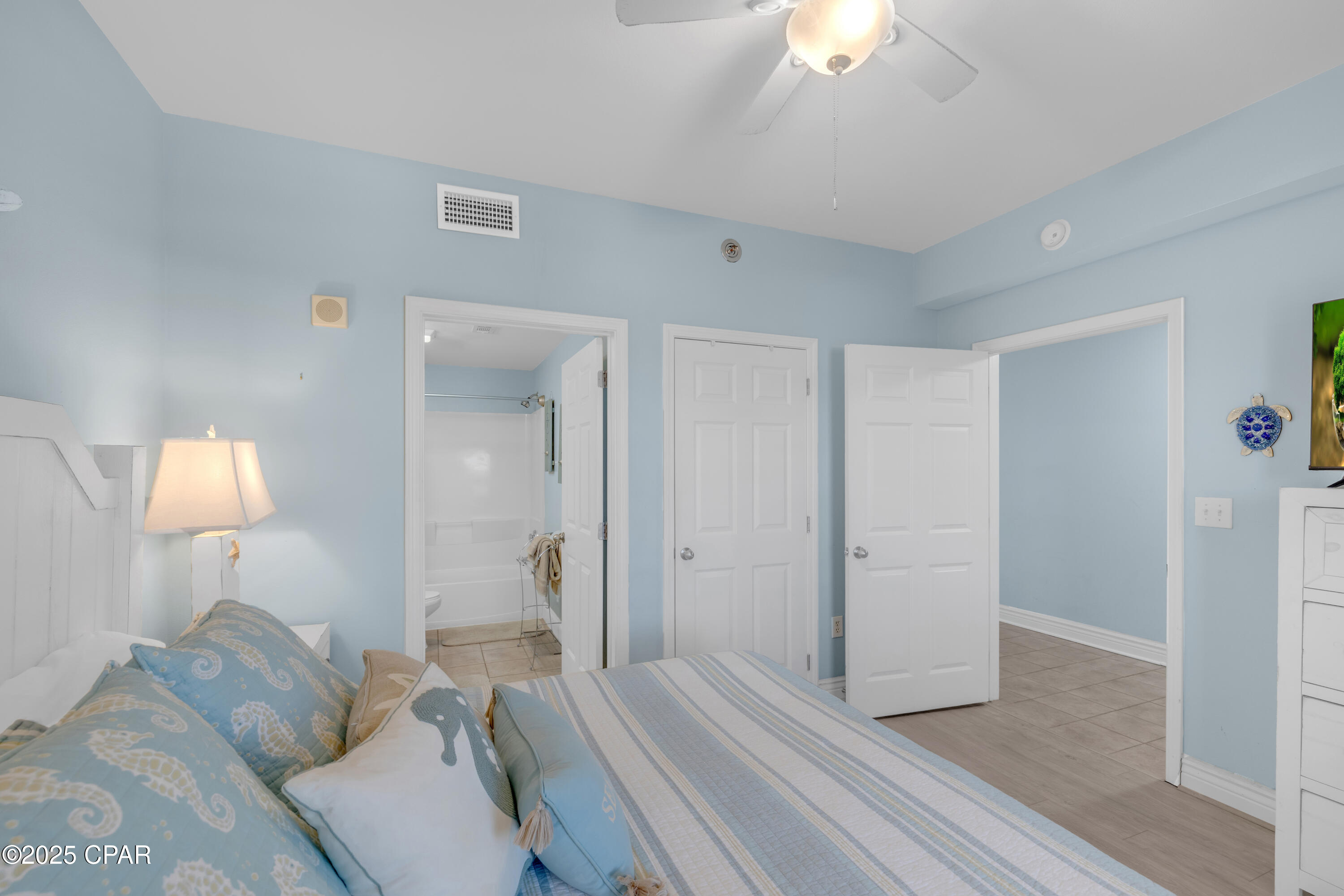 Image 6 For 9860 Thomas Drive 1318