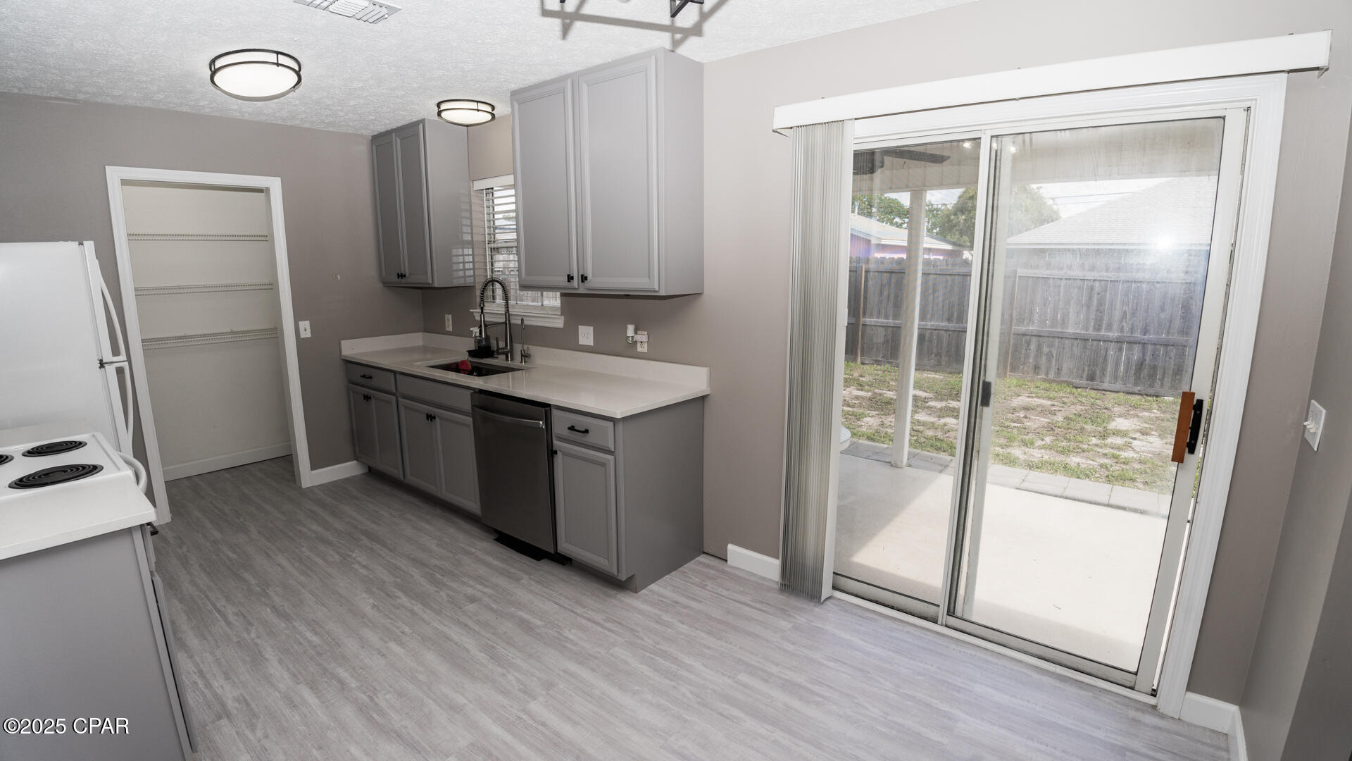 Image 14 For 13211 Fernwood Place