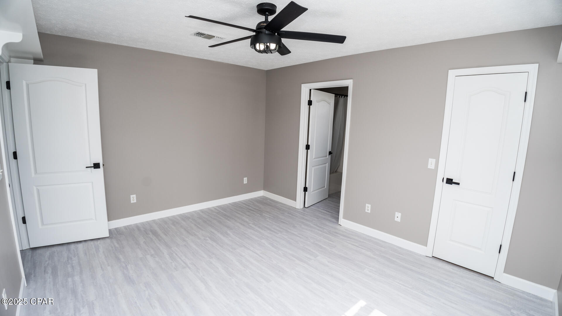 Image 21 For 13211 Fernwood Place