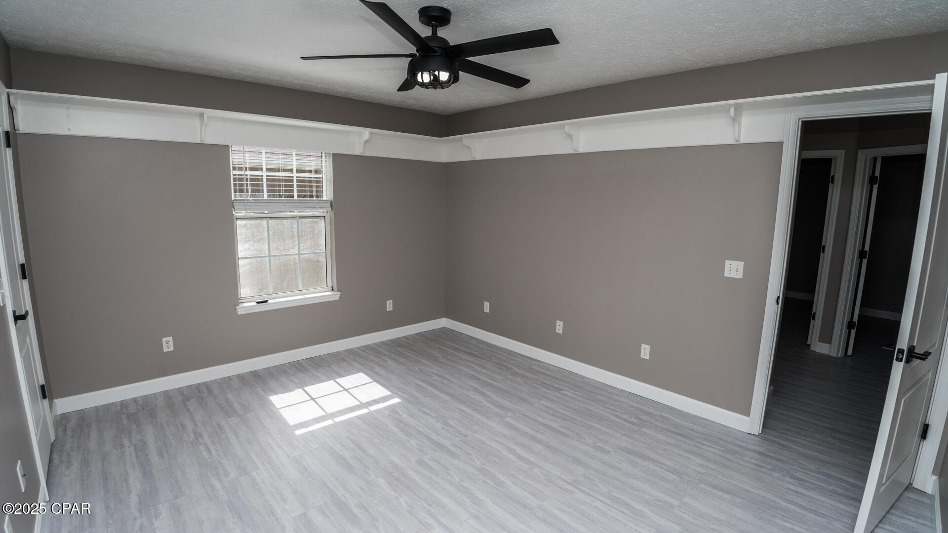 Image 22 For 13211 Fernwood Place